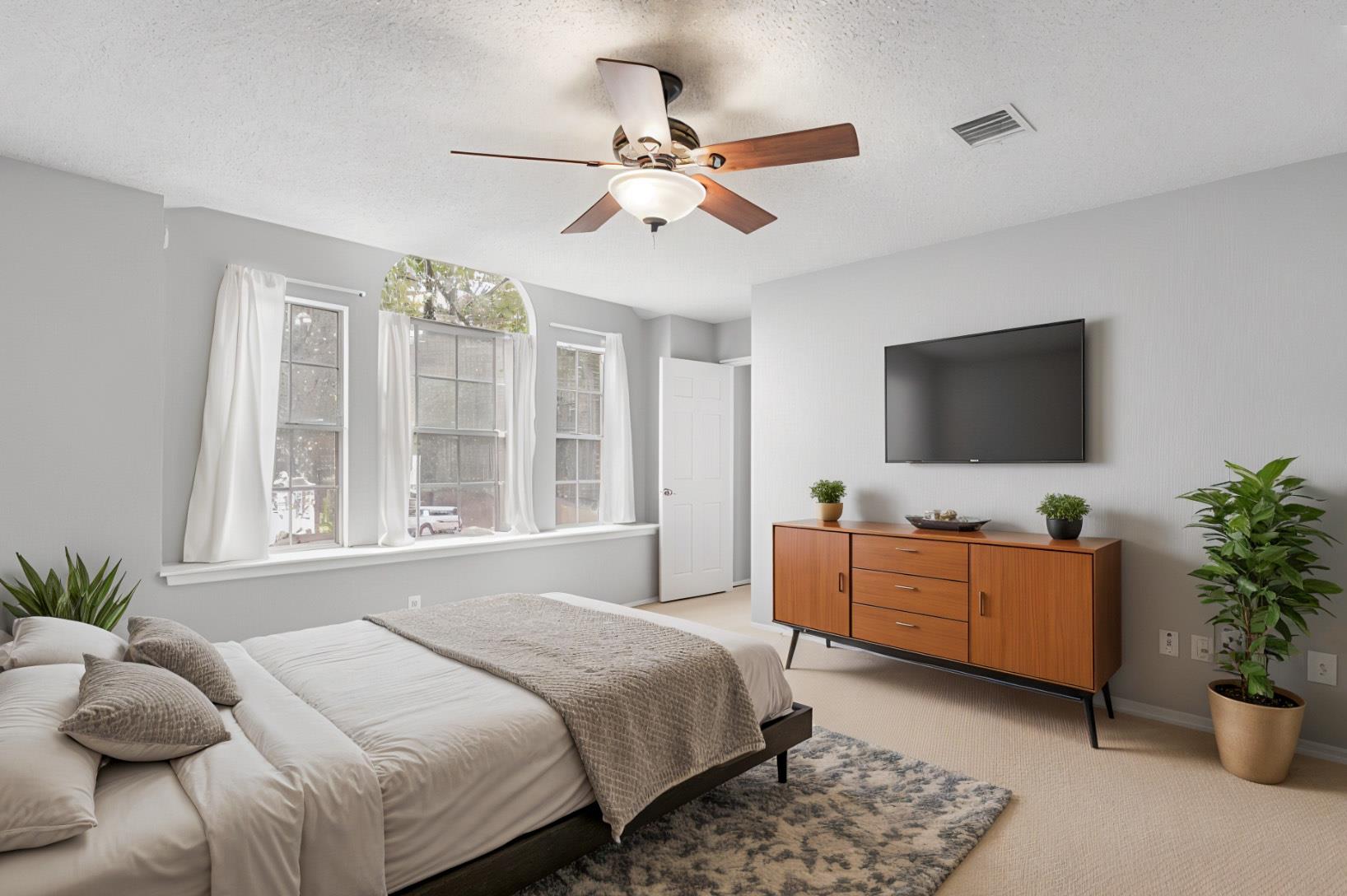 6200 La Naranja Ln, Austin, TX 78749