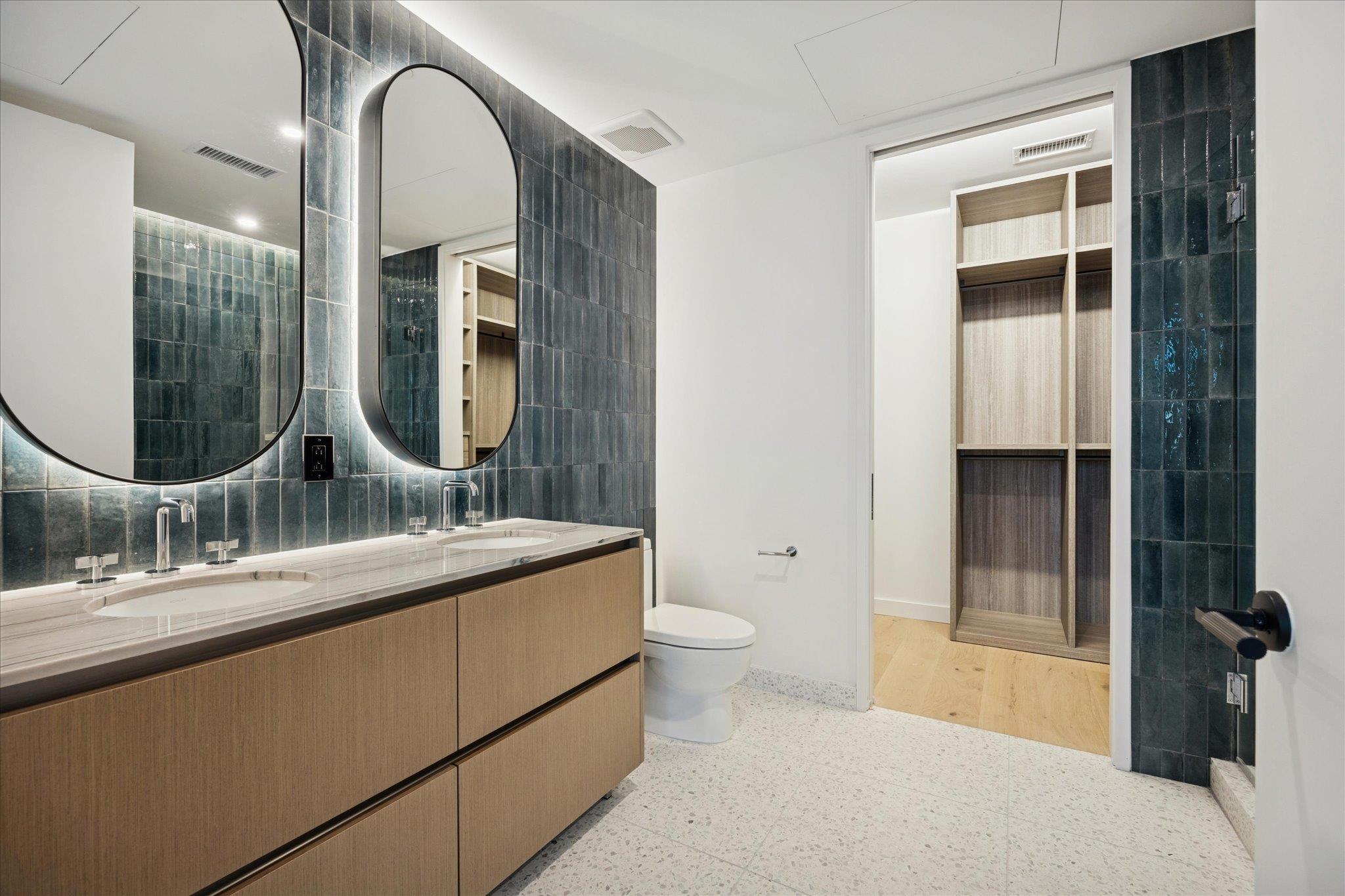 610 Davis St # 3204, Austin, TX 78701