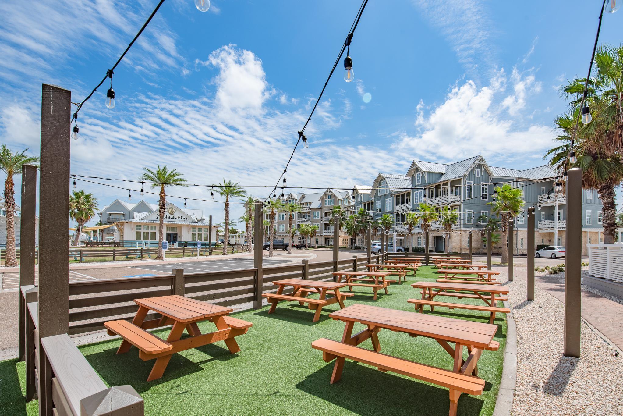 170 Social Cir # #11, Port Aransas, TX 78373