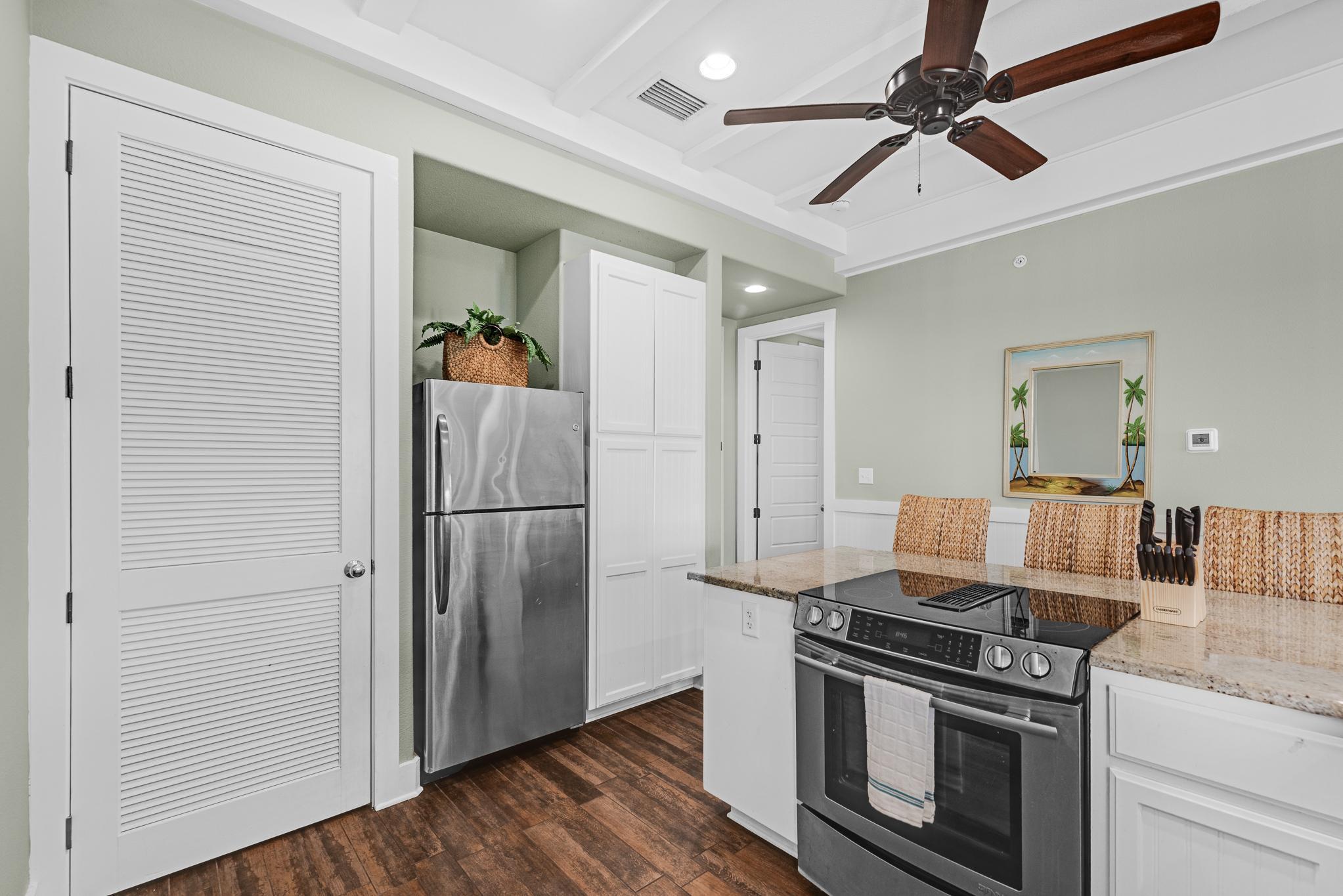 170 Social Cir # #11, Port Aransas, TX 78373