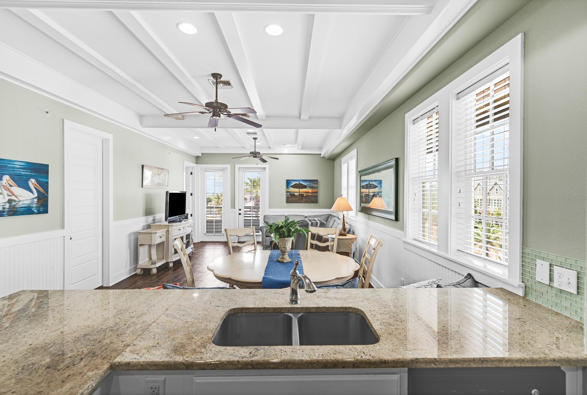 170 Social Cir # #11, Port Aransas, TX 78373