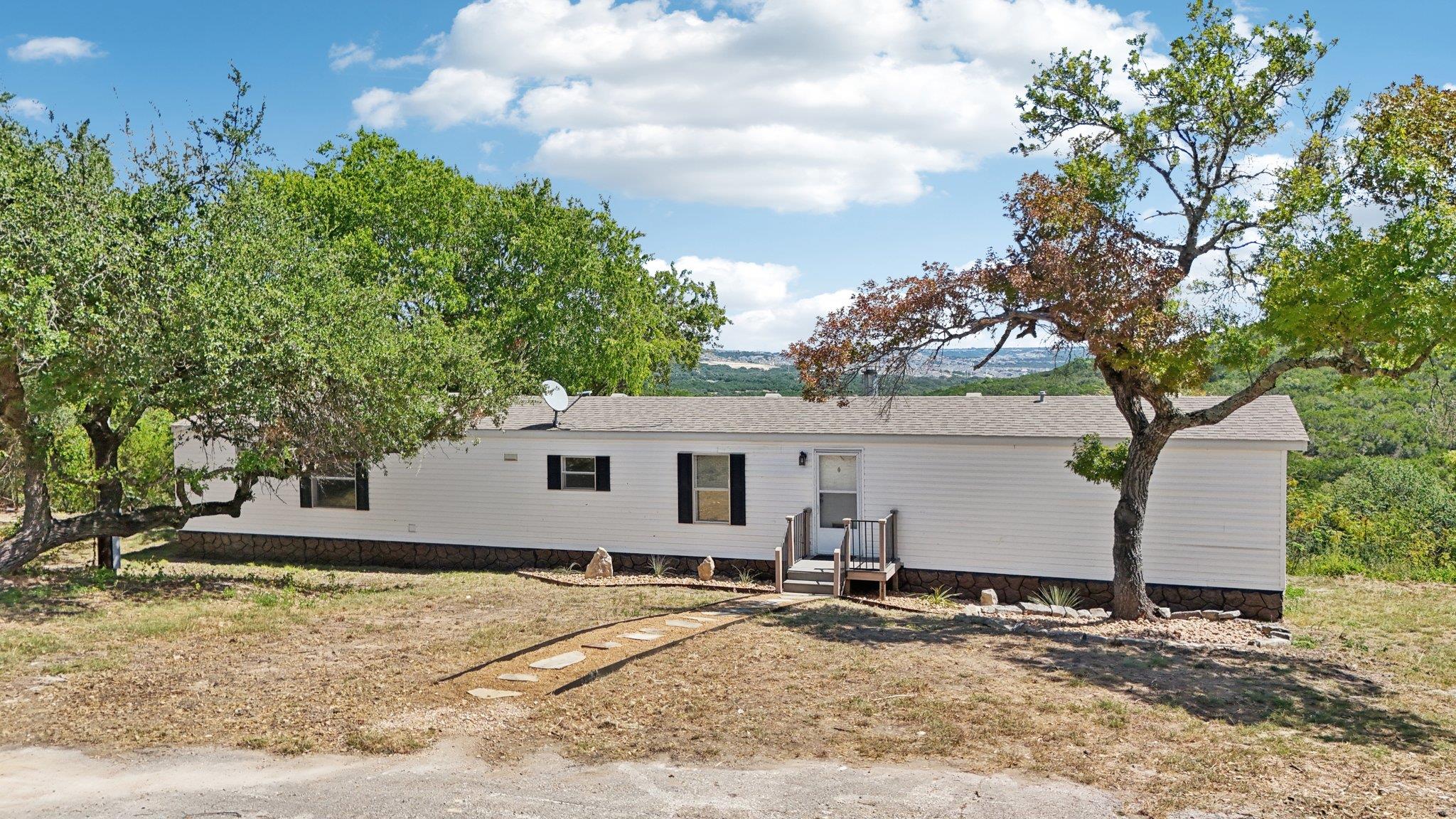 21522 Long Hill Dr, Leander, TX 78641