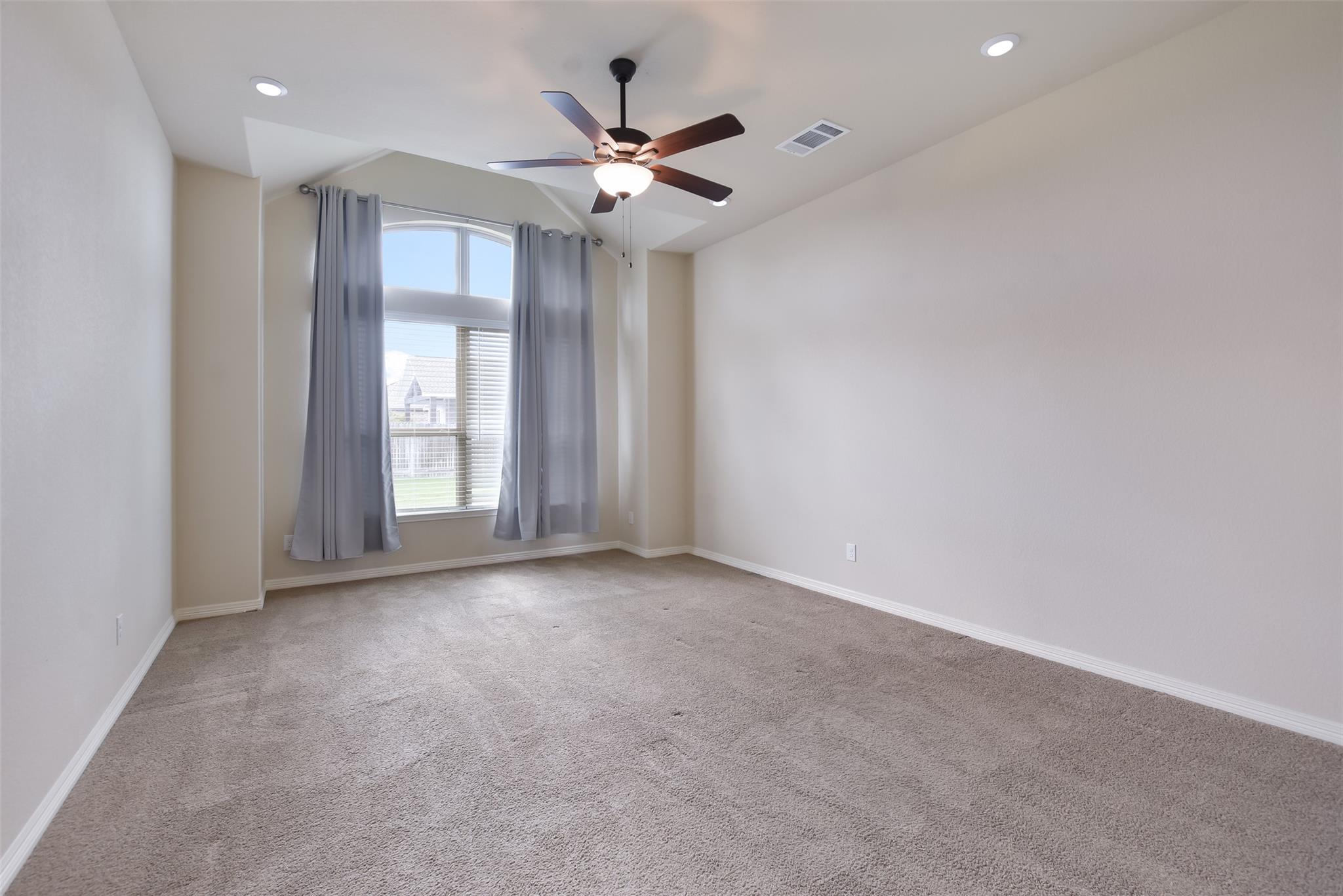 19908 Eire Dr, Pflugerville, TX 78660