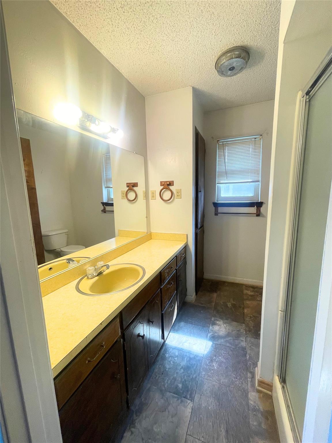 121 Bruce St, Brady, TX 76825