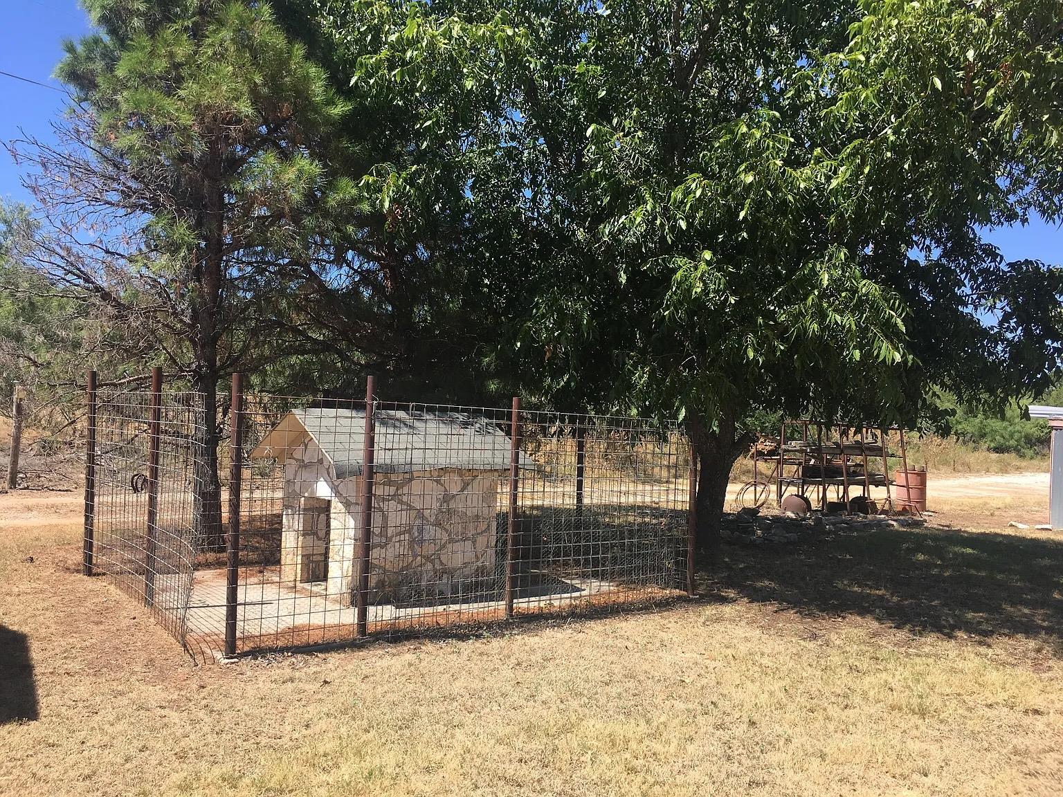 121 Bruce St, Brady, TX 76825