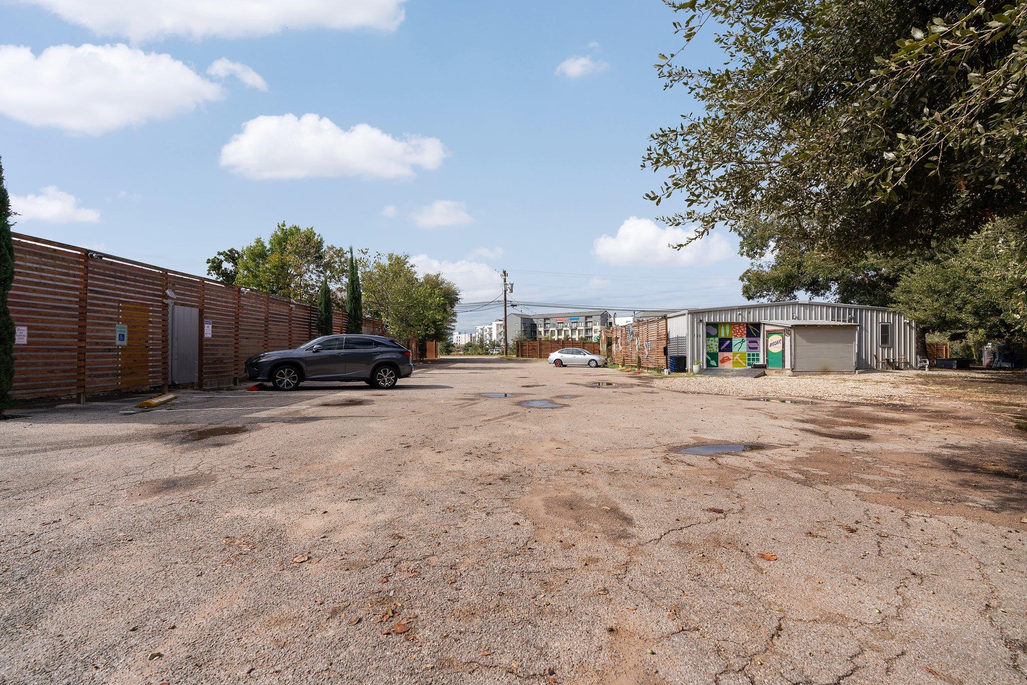 729 Airport Blvd, Austin, TX 78702