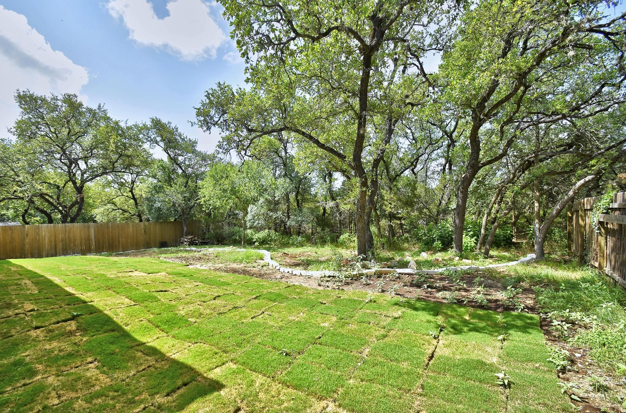 2109 Meadow View Dr, San Marcos, TX 78666