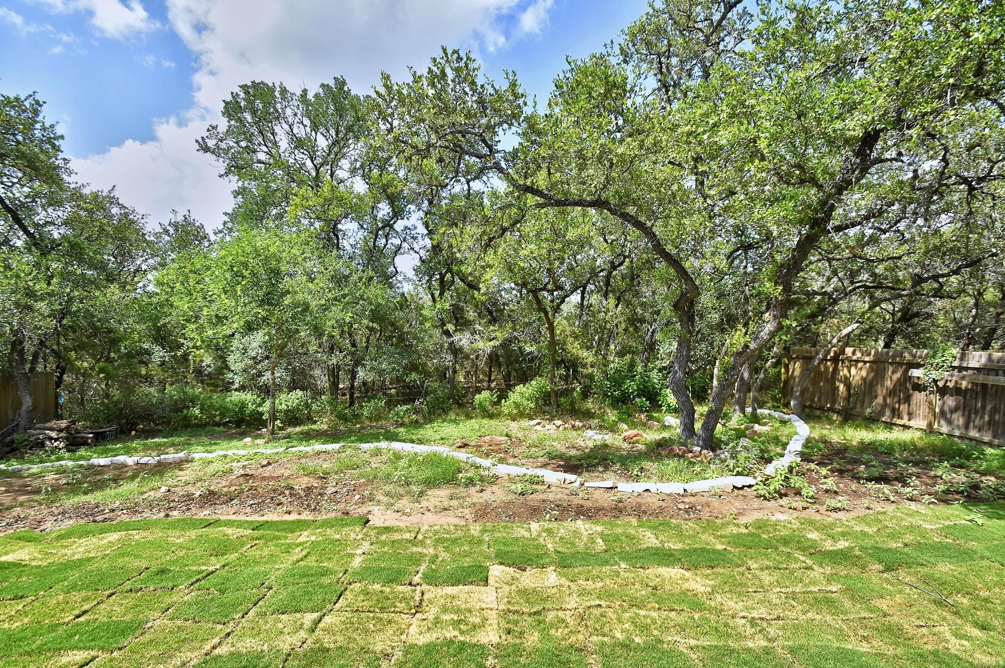 2109 Meadow View Dr, San Marcos, TX 78666