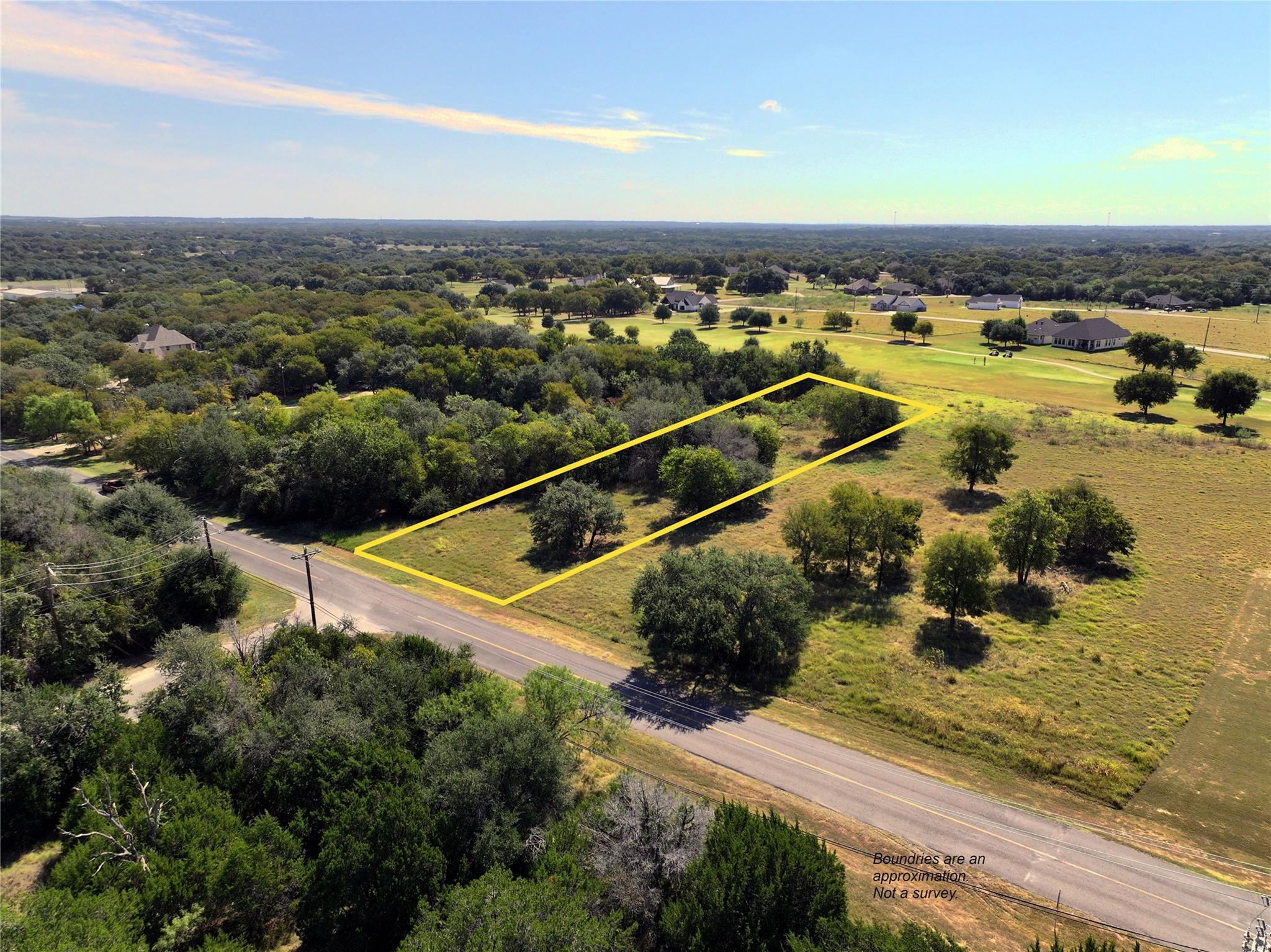 1090 White Bluff Dr, Whitney, TX 76692