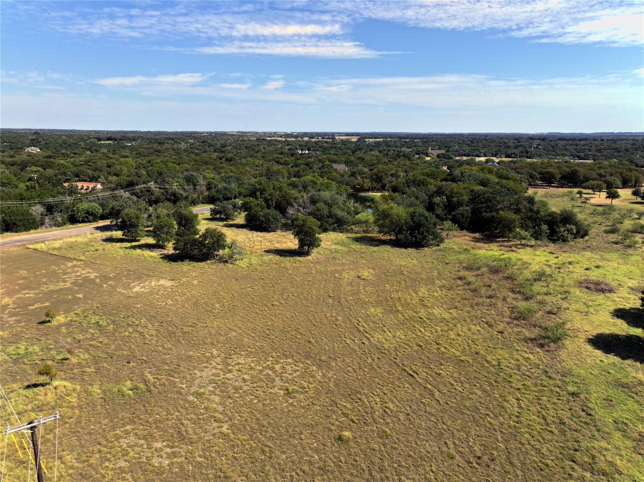 1090 White Bluff Dr, Whitney, TX 76692