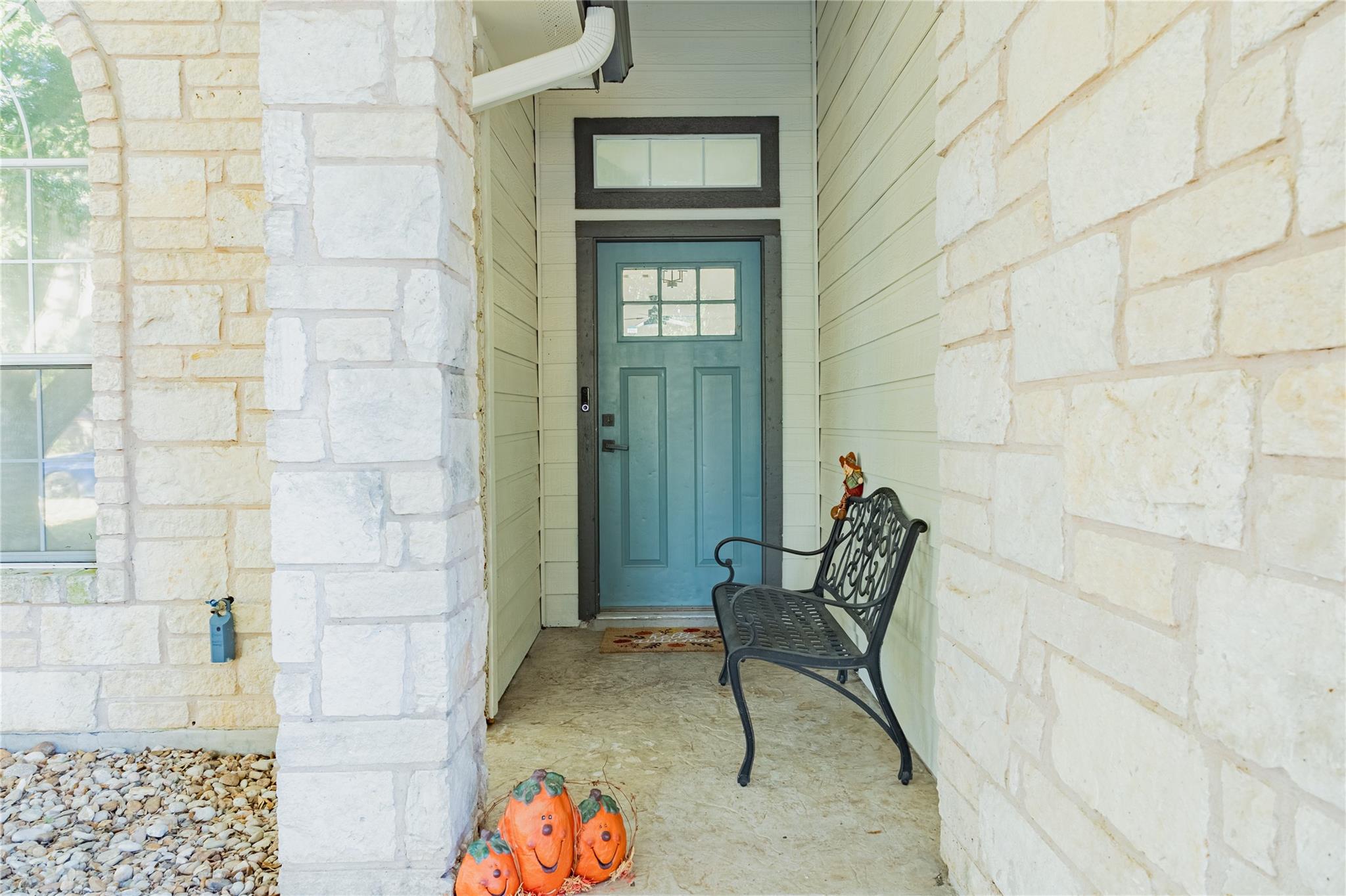 508 Lydia Ln, Thrall, TX 76578