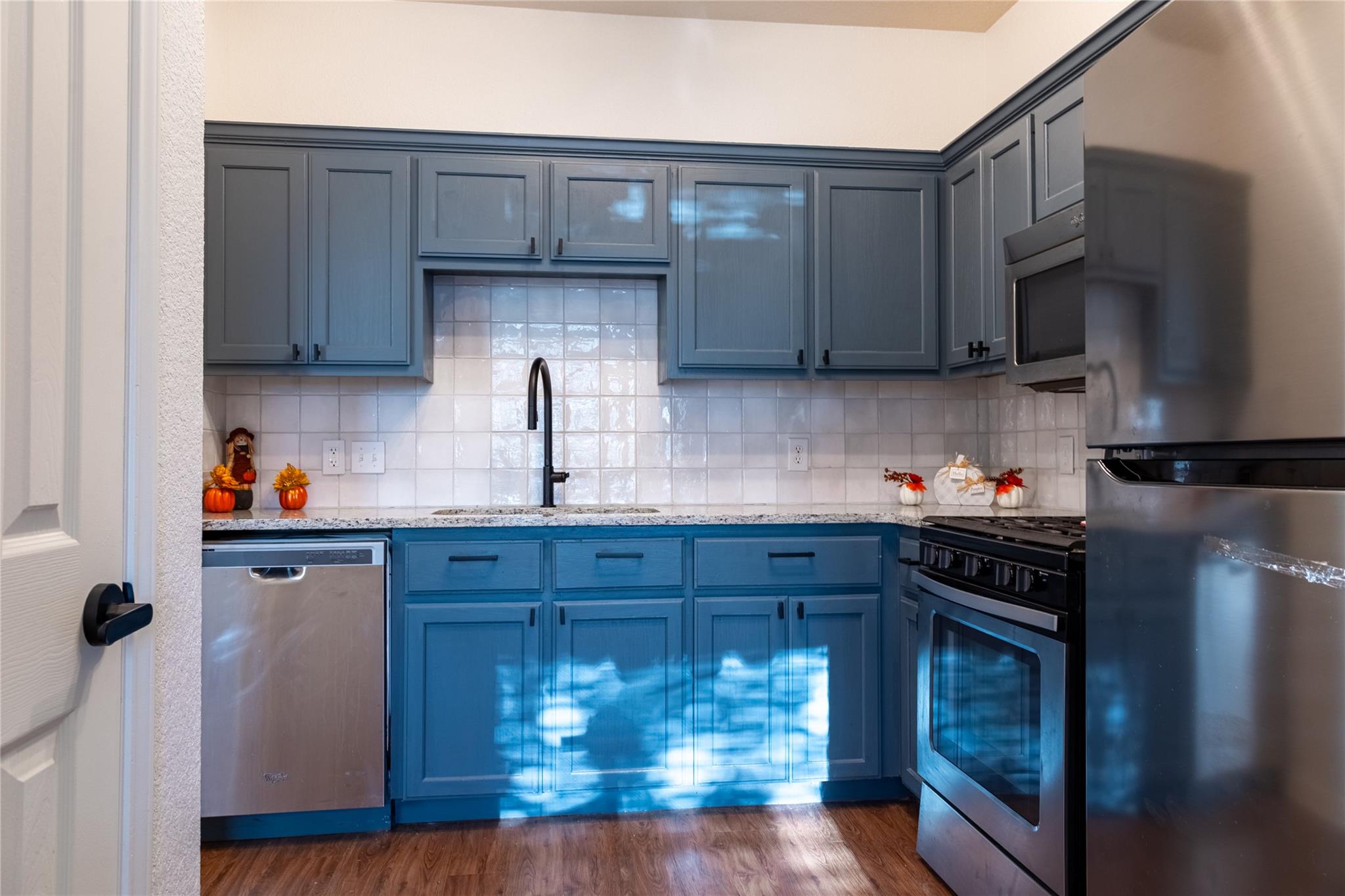 508 Lydia Ln, Thrall, TX 76578