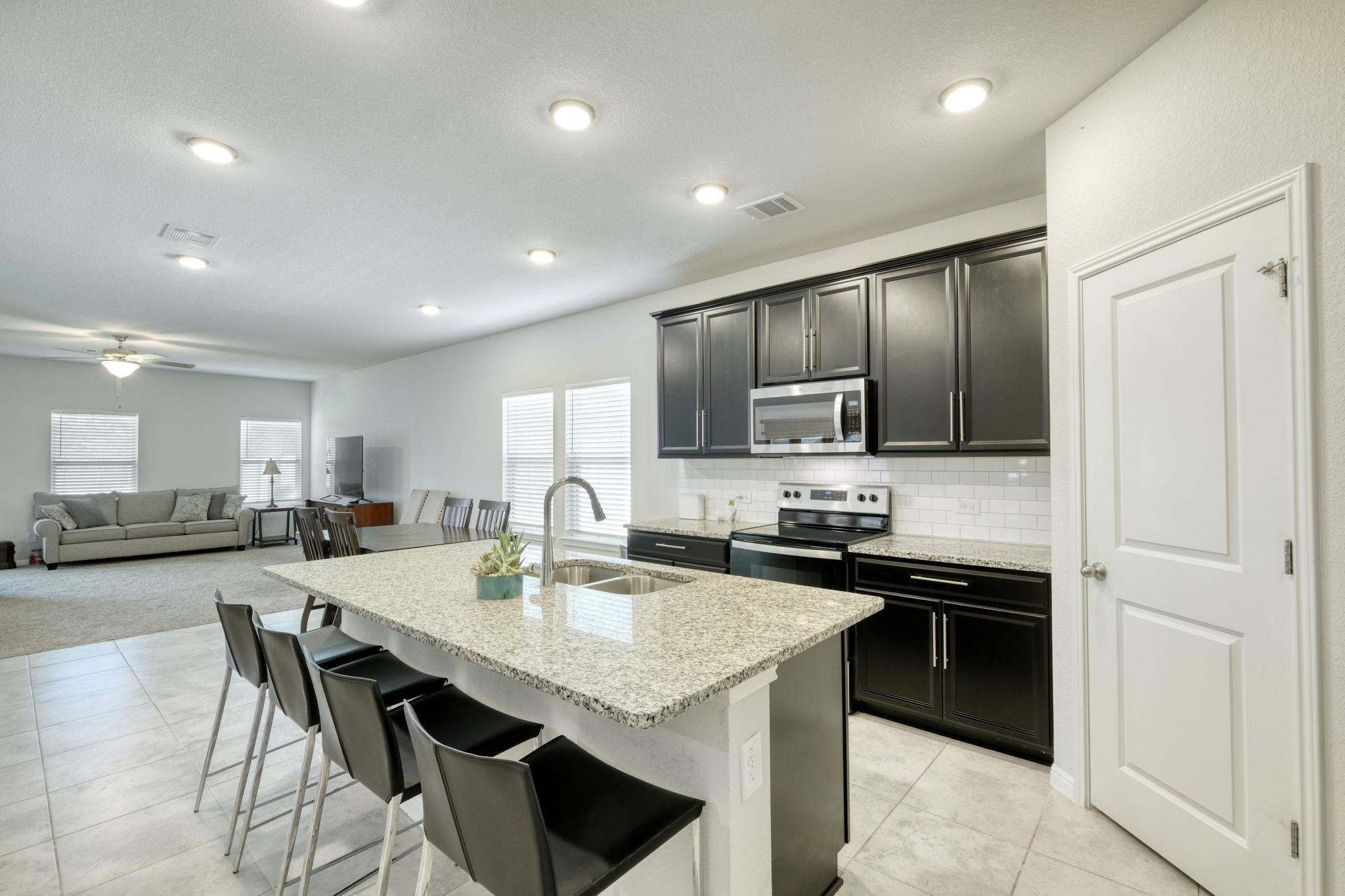 1009 Whelk Loop, Hutto, TX 78634