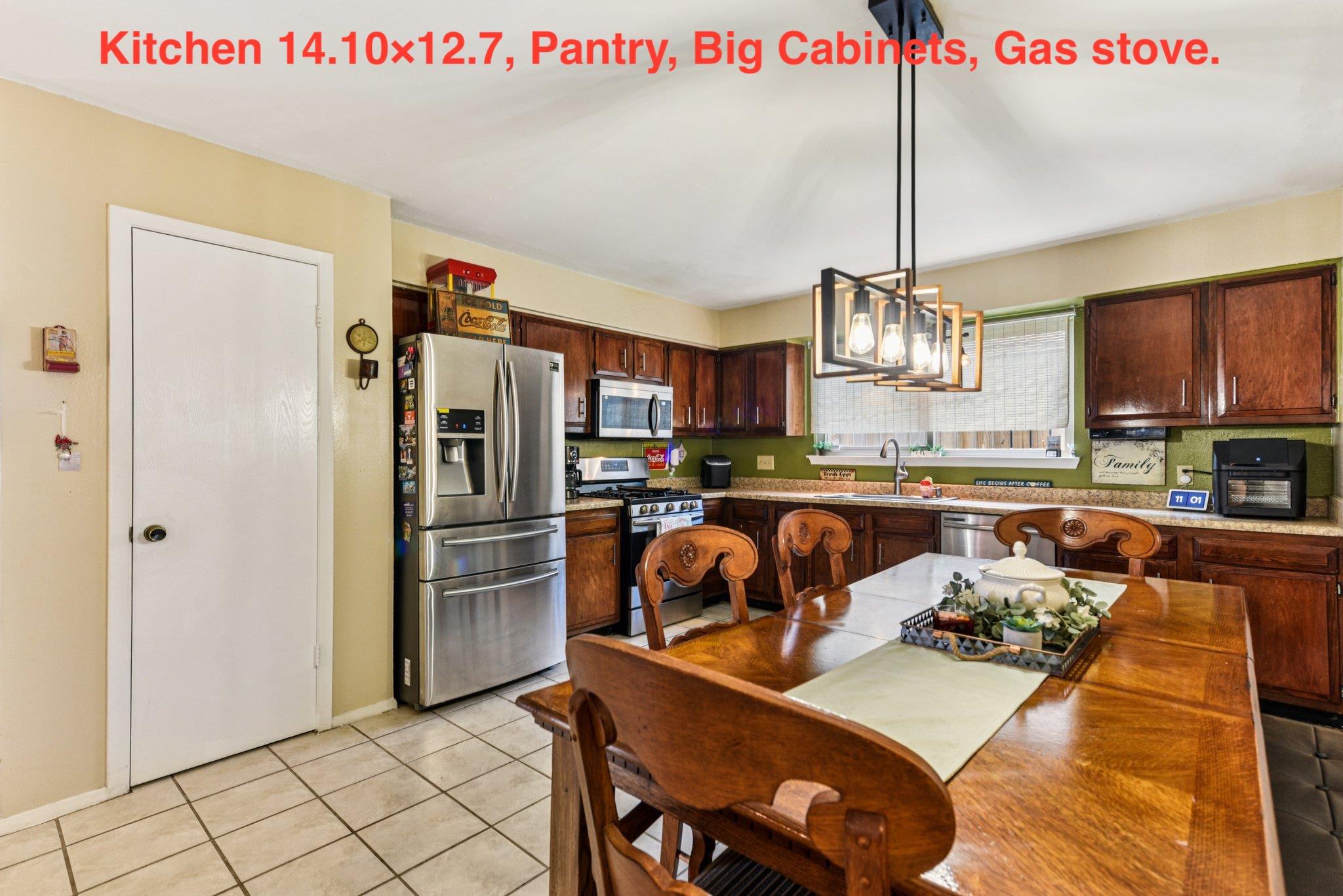 6601 VOUGEOT Dr, Austin, TX 78744