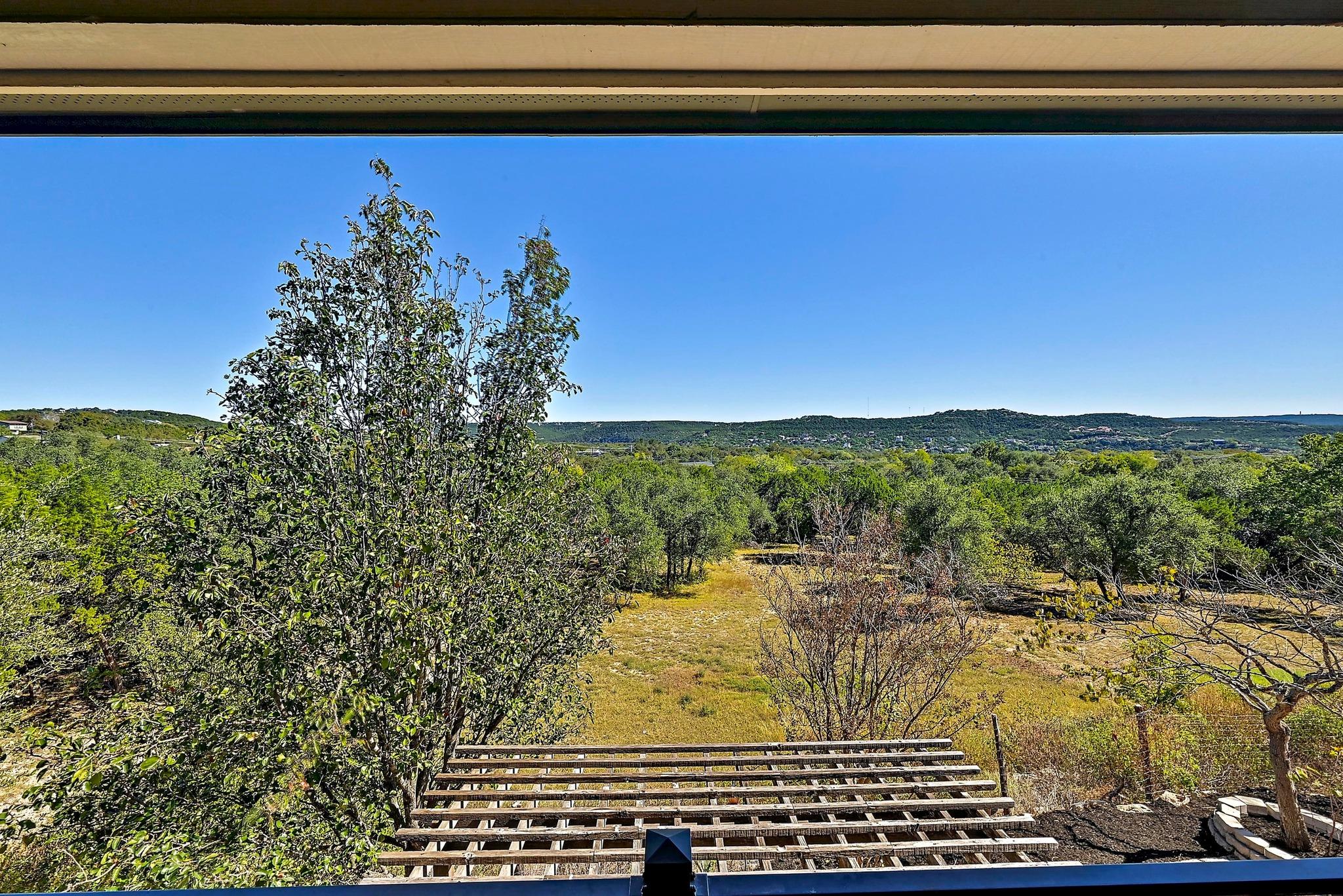 10613 Turkey Bend Dr, Jonestown, TX 78645