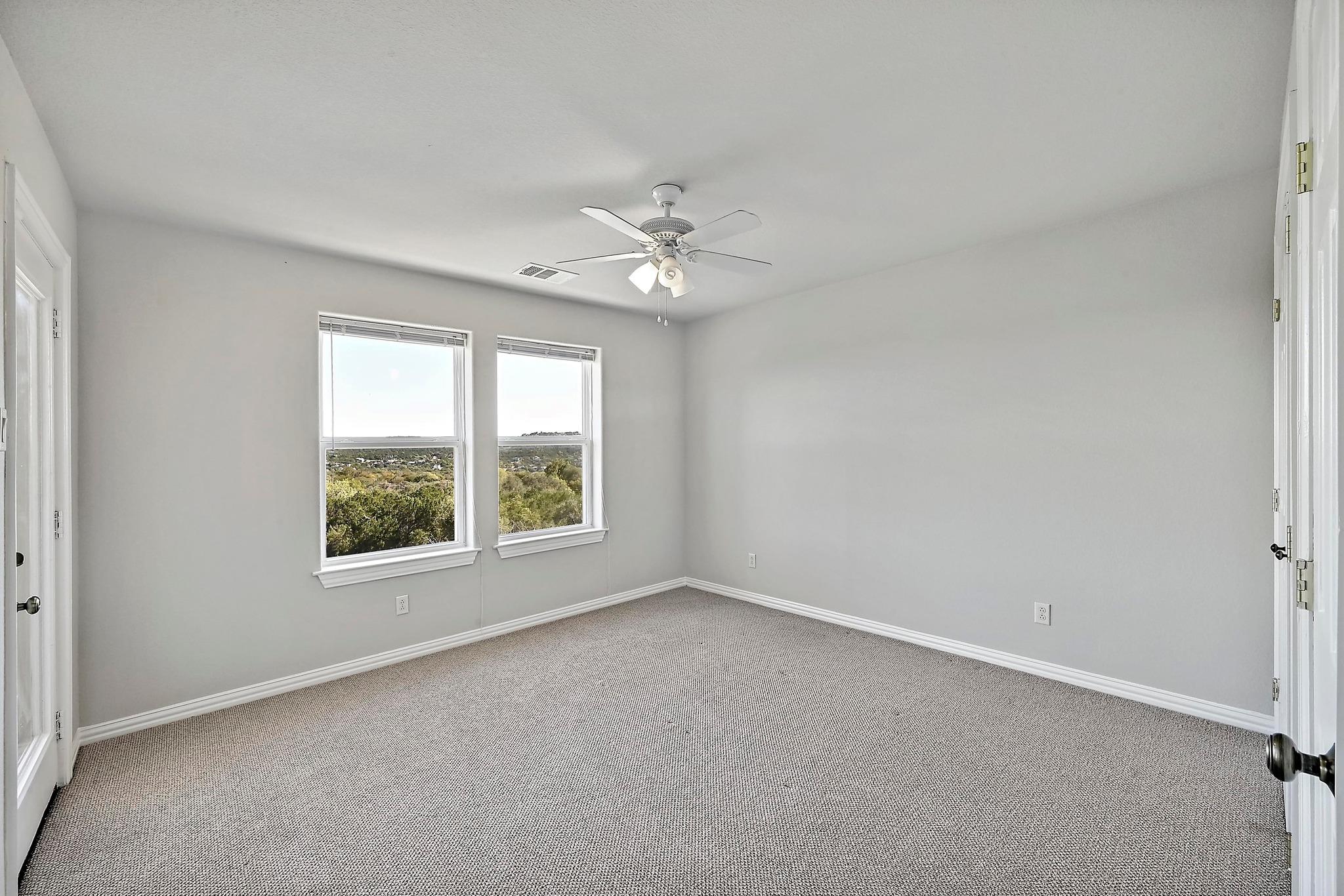 10613 Turkey Bend Dr, Jonestown, TX 78645