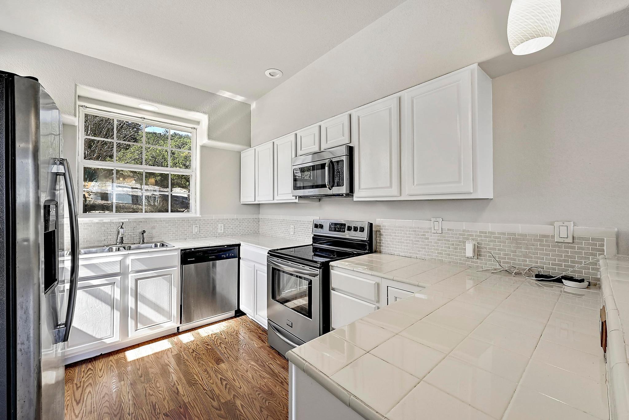 10613 Turkey Bend Dr, Jonestown, TX 78645