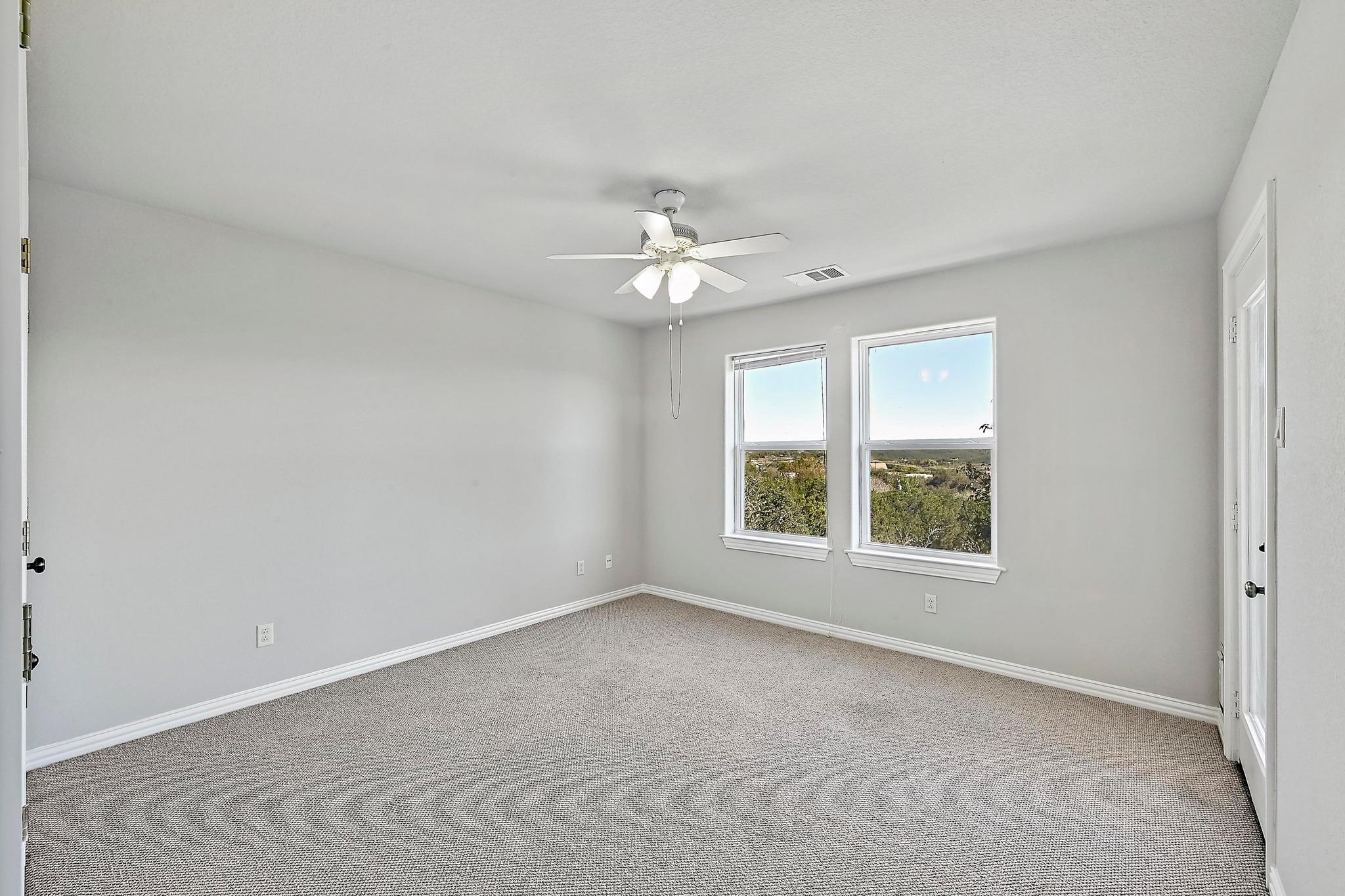 10613 Turkey Bend Dr, Jonestown, TX 78645