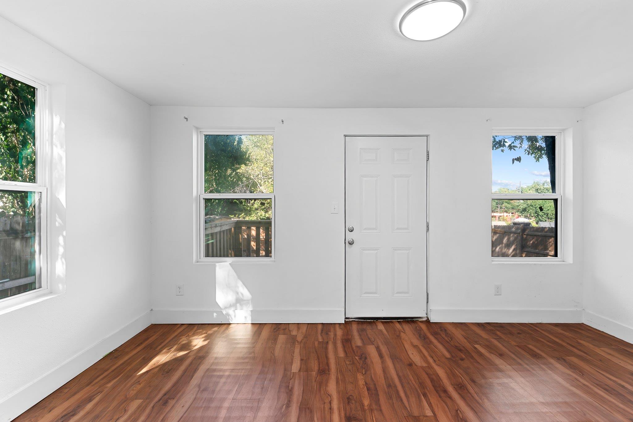 204 Lessin Ln, Austin, TX 78704