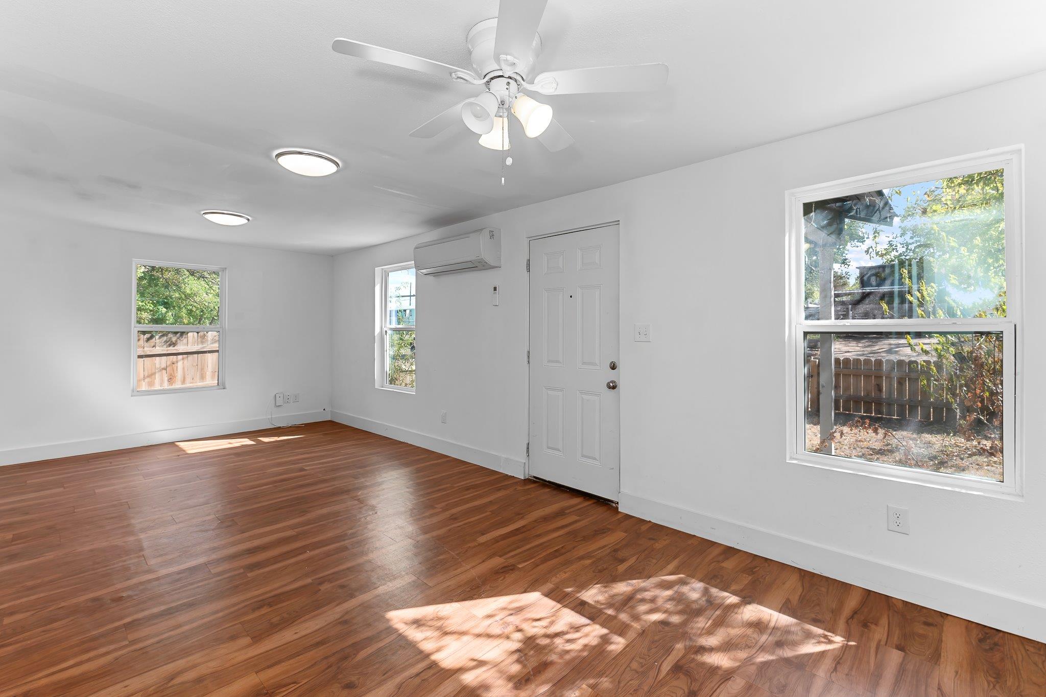 204 Lessin Ln, Austin, TX 78704