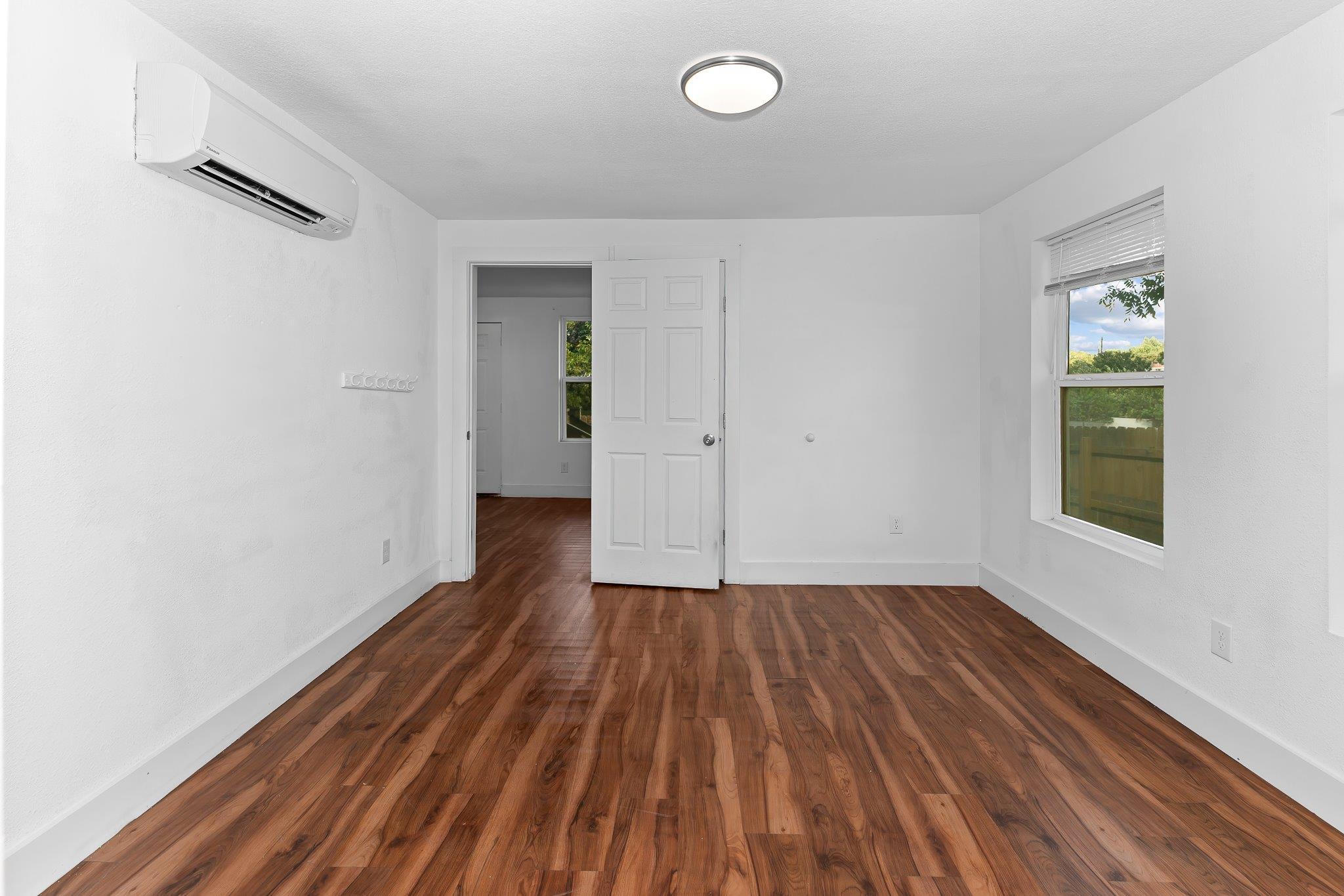 204 Lessin Ln, Austin, TX 78704