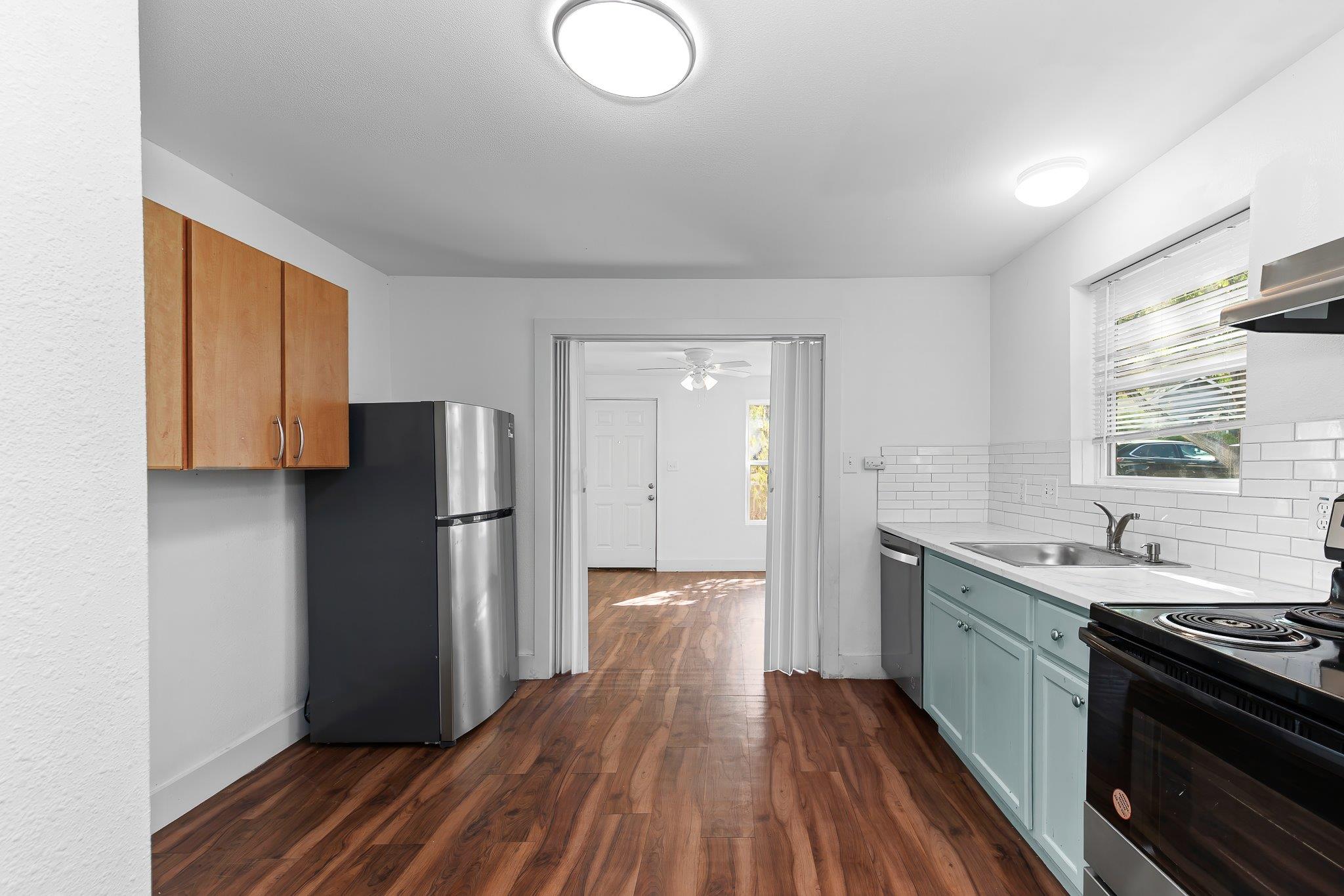 204 Lessin Ln, Austin, TX 78704