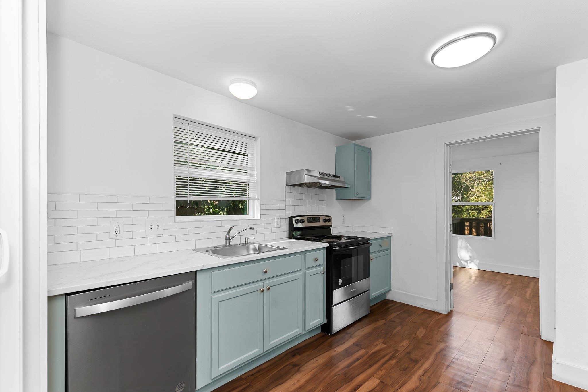 204 Lessin Ln, Austin, TX 78704