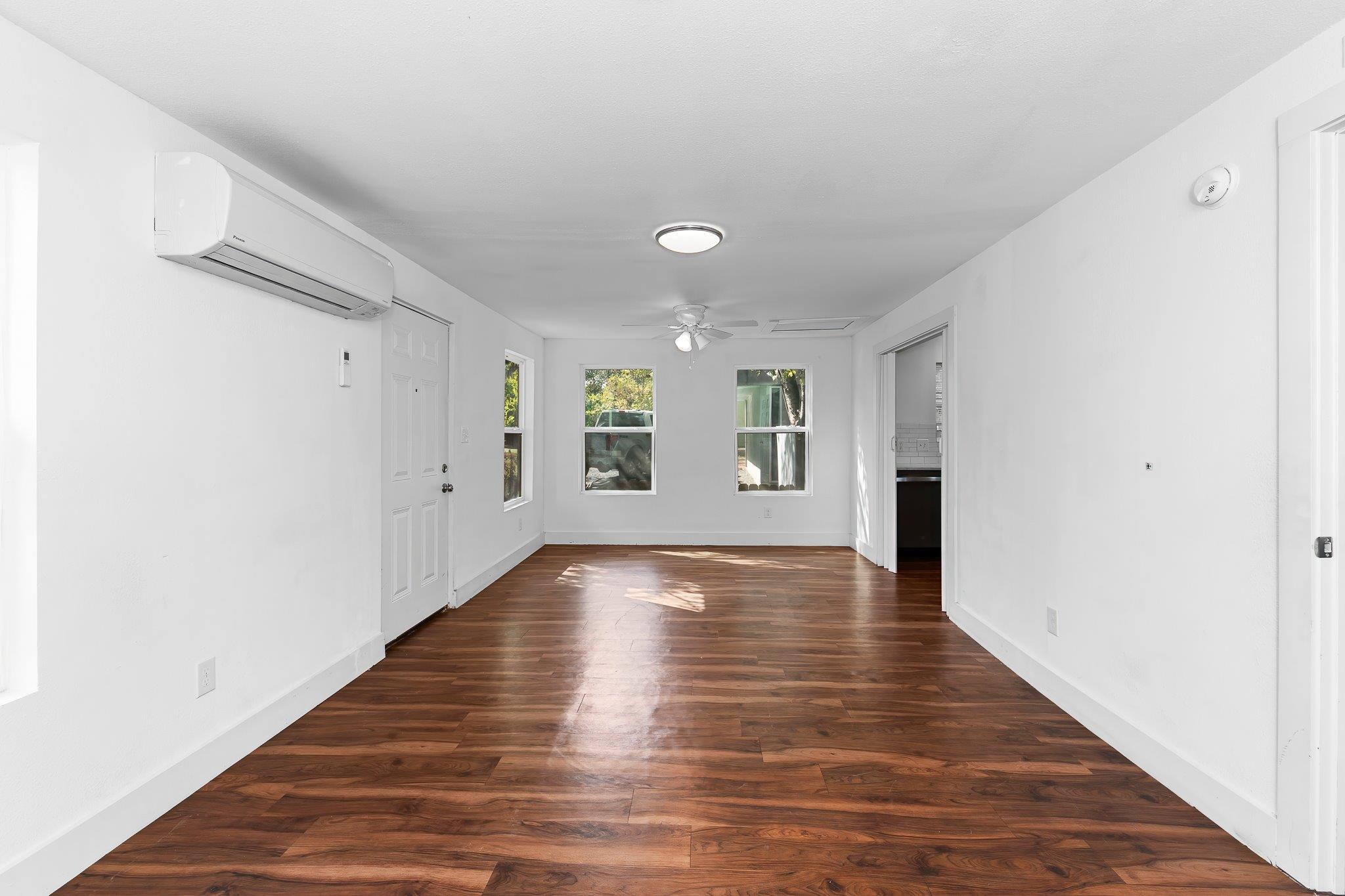 204 Lessin Ln, Austin, TX 78704