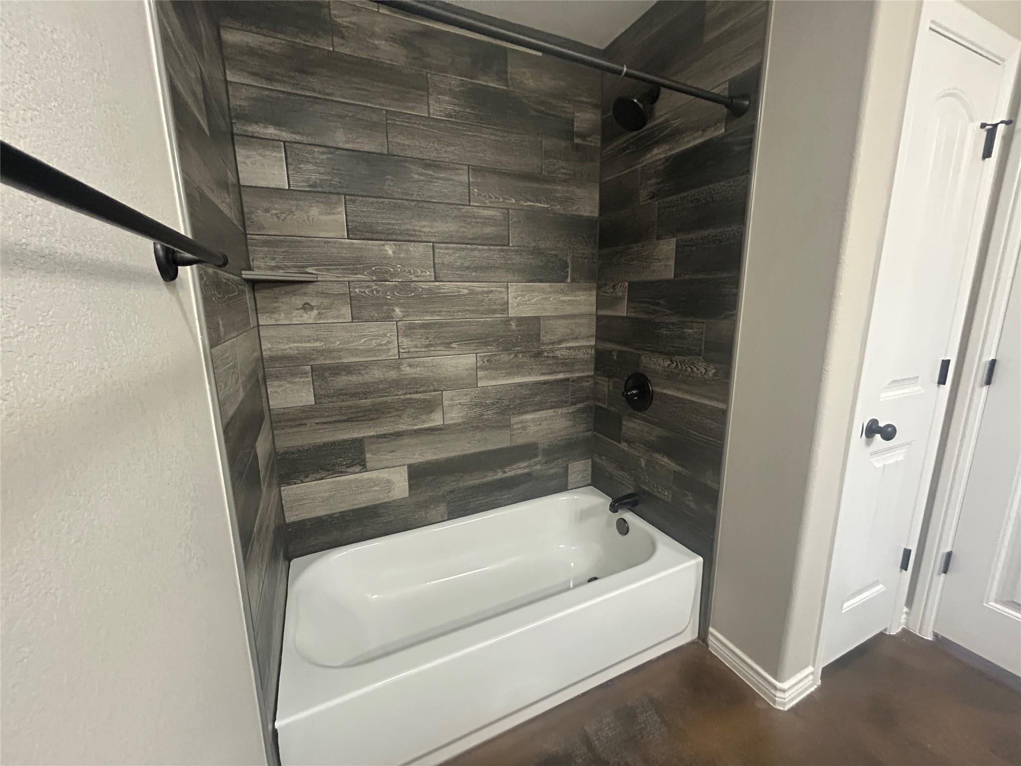 1047 Fieldstone Dr, Lampasas, TX 76550