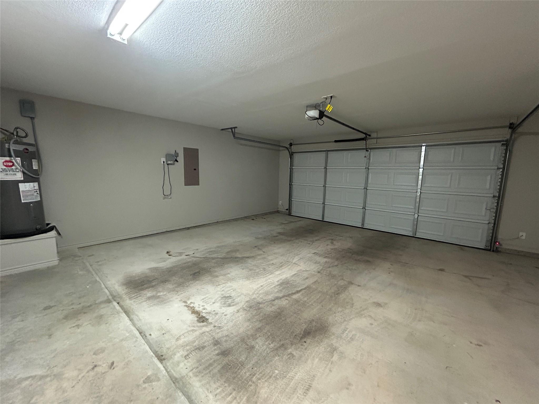 1047 Fieldstone Dr, Lampasas, TX 76550