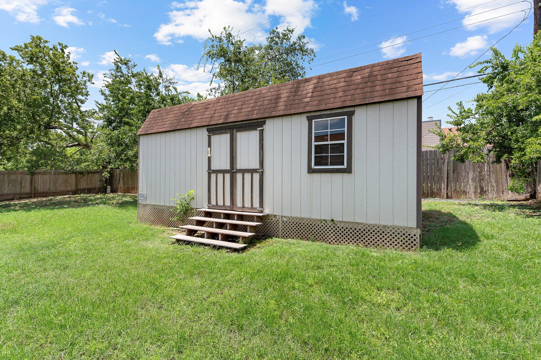 1011 Ramble Creek Dr, Pflugerville, TX 78660