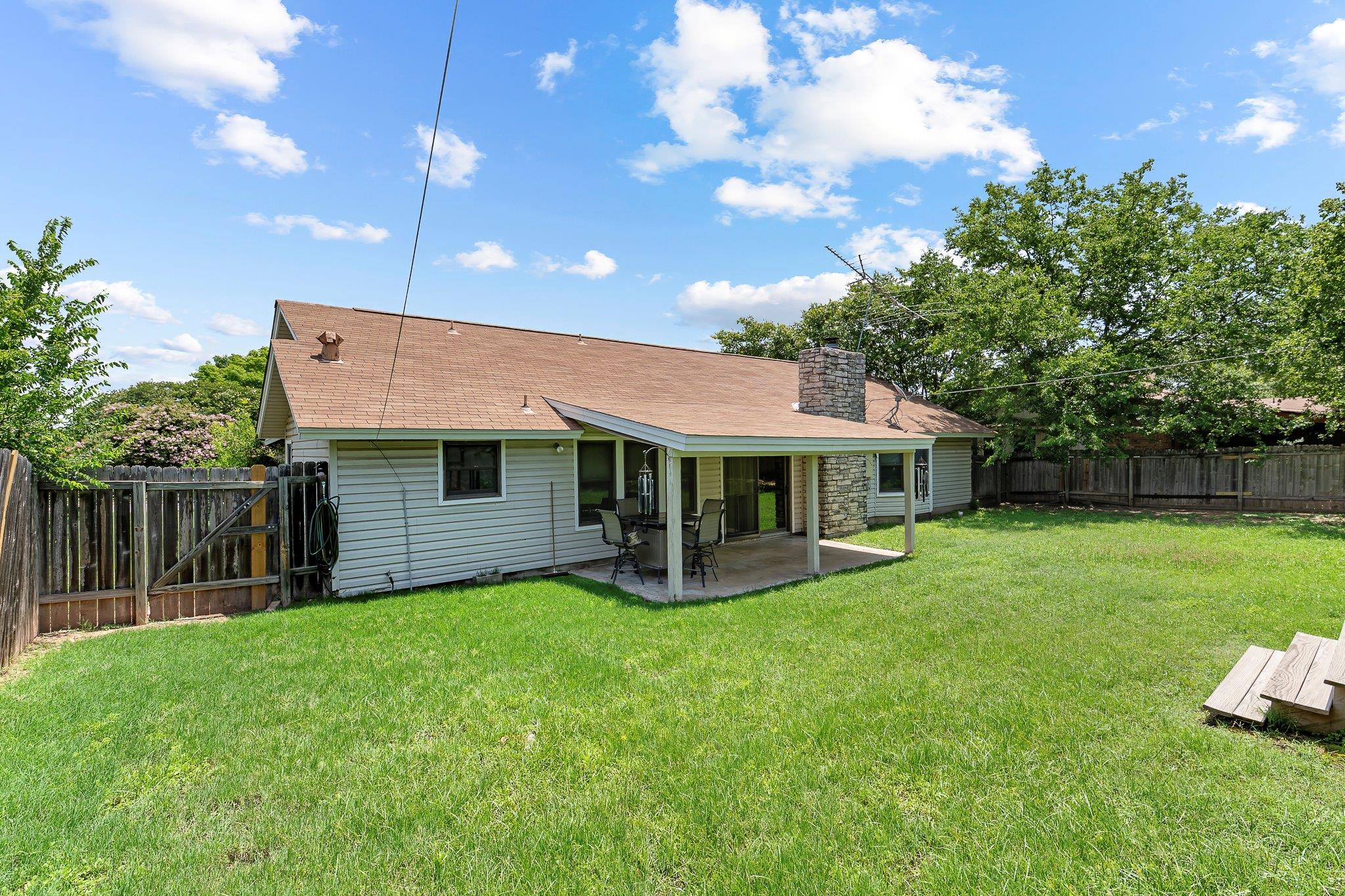 1011 Ramble Creek Dr, Pflugerville, TX 78660