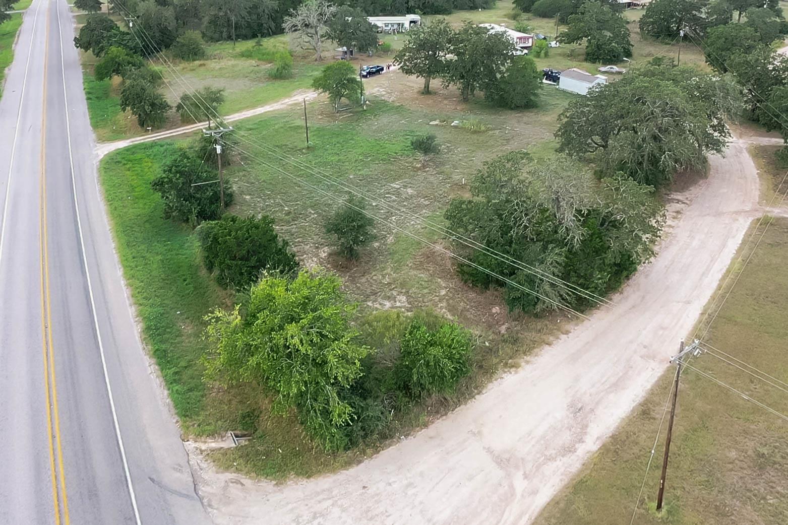 113 Hannah Rd # A, Smithville, TX 78957