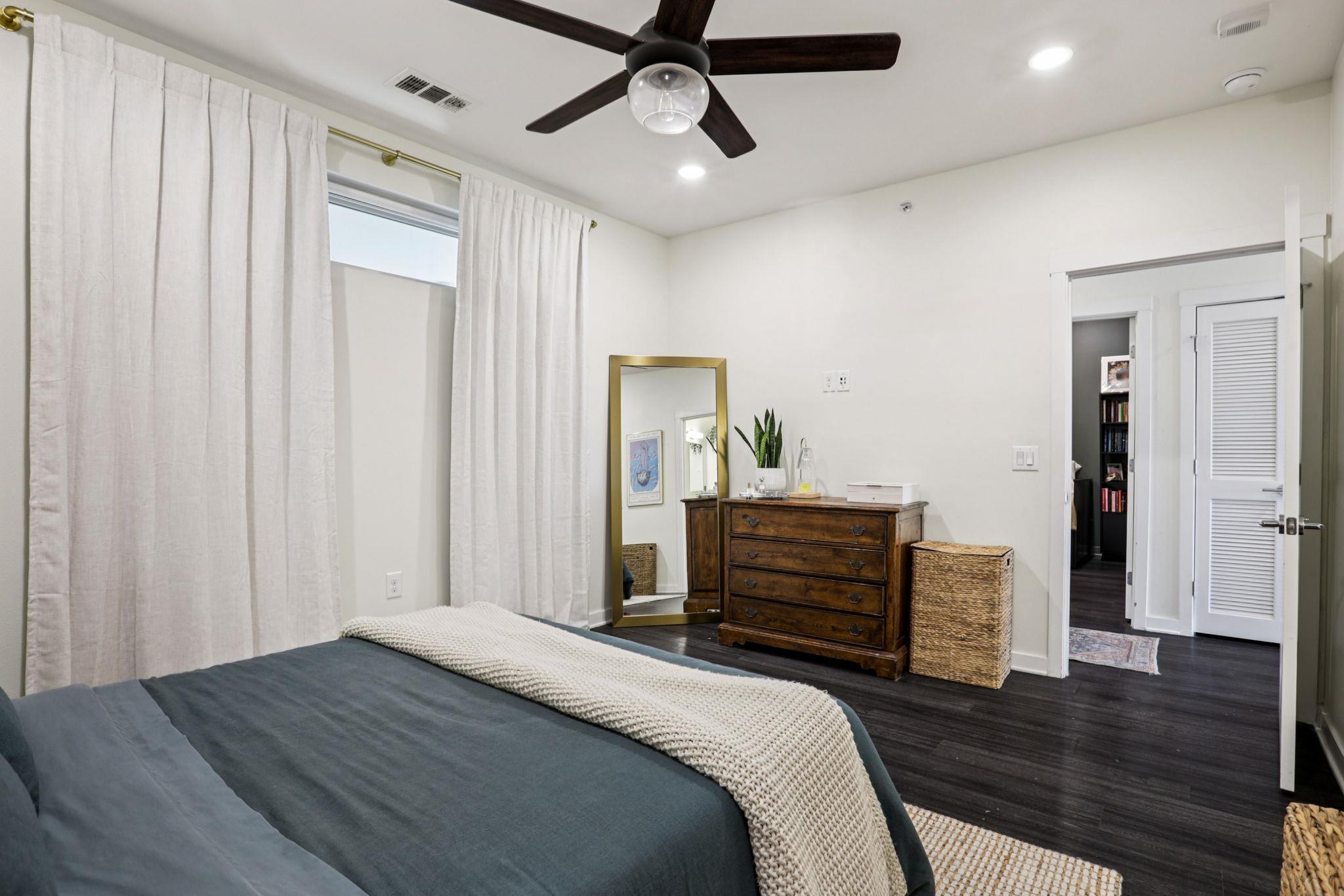 4361 S Congress Ave # 529, Austin, TX 78745