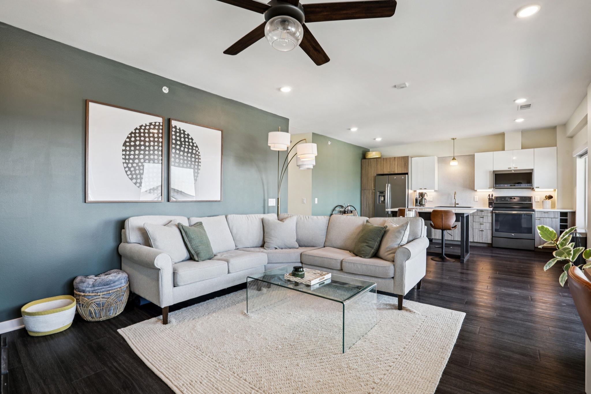 4361 S Congress Ave # 529, Austin, TX 78745