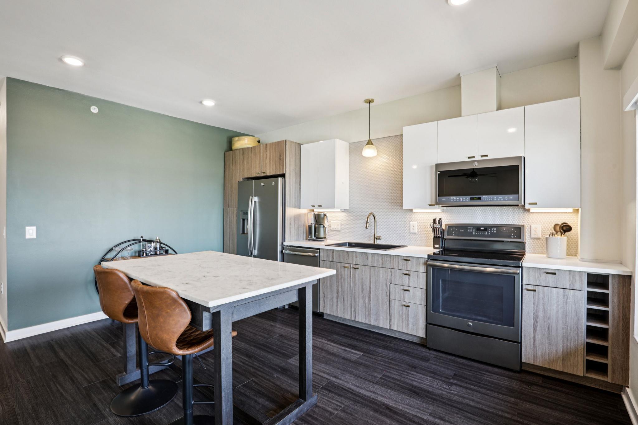 4361 S Congress Ave # 529, Austin, TX 78745