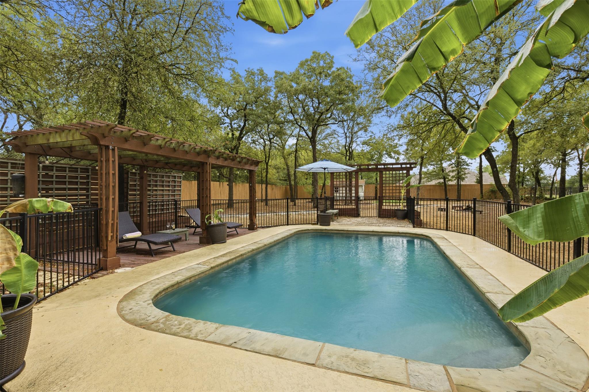 129 Valley View Dr, Bastrop, TX 78602