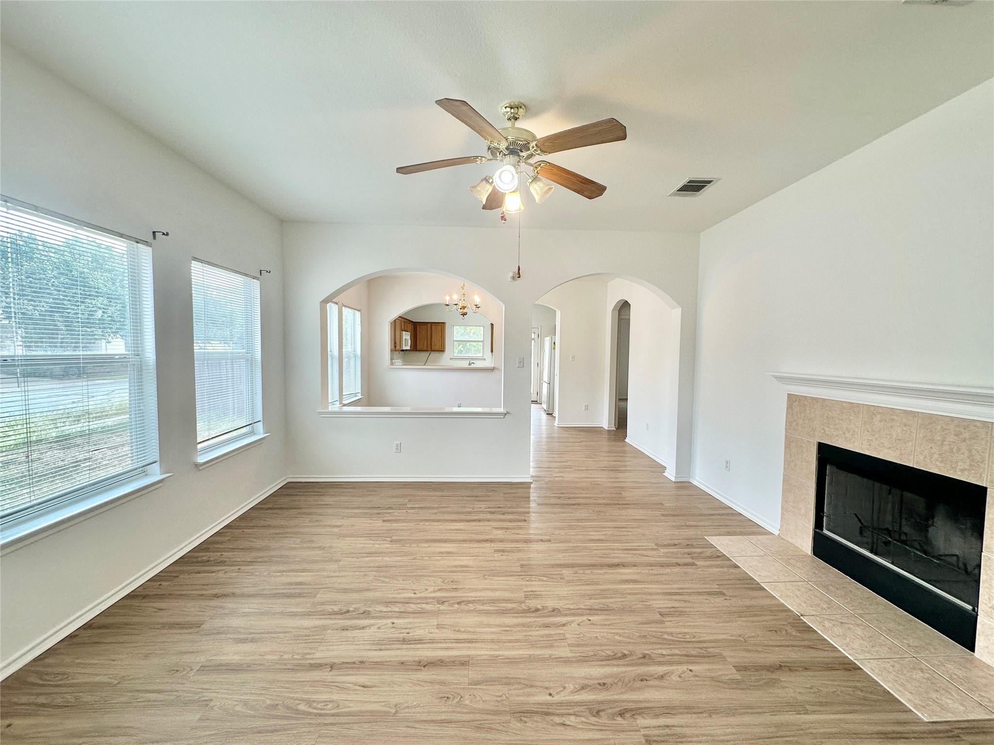 11825 Navasota St, Manor, TX 78653