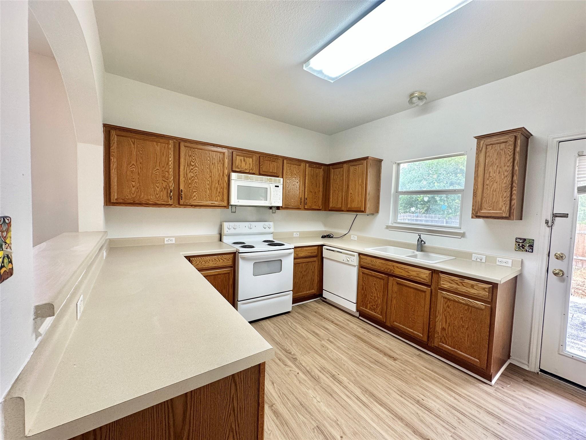 11825 Navasota St, Manor, TX 78653