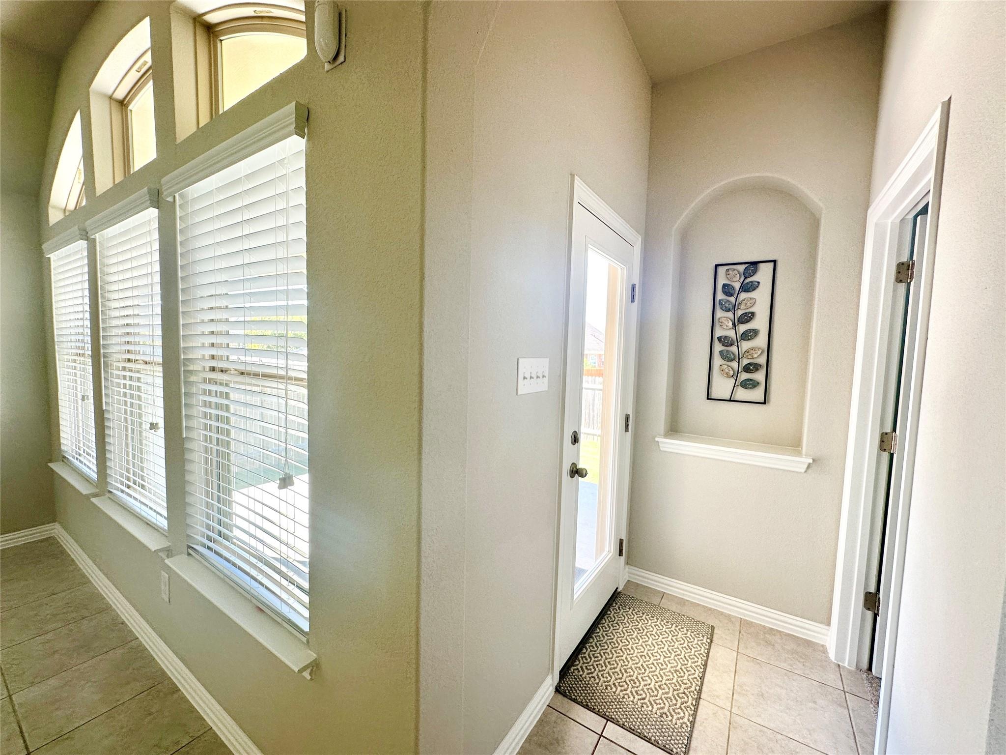 1017 Hillrose Dr, Leander, TX 78641