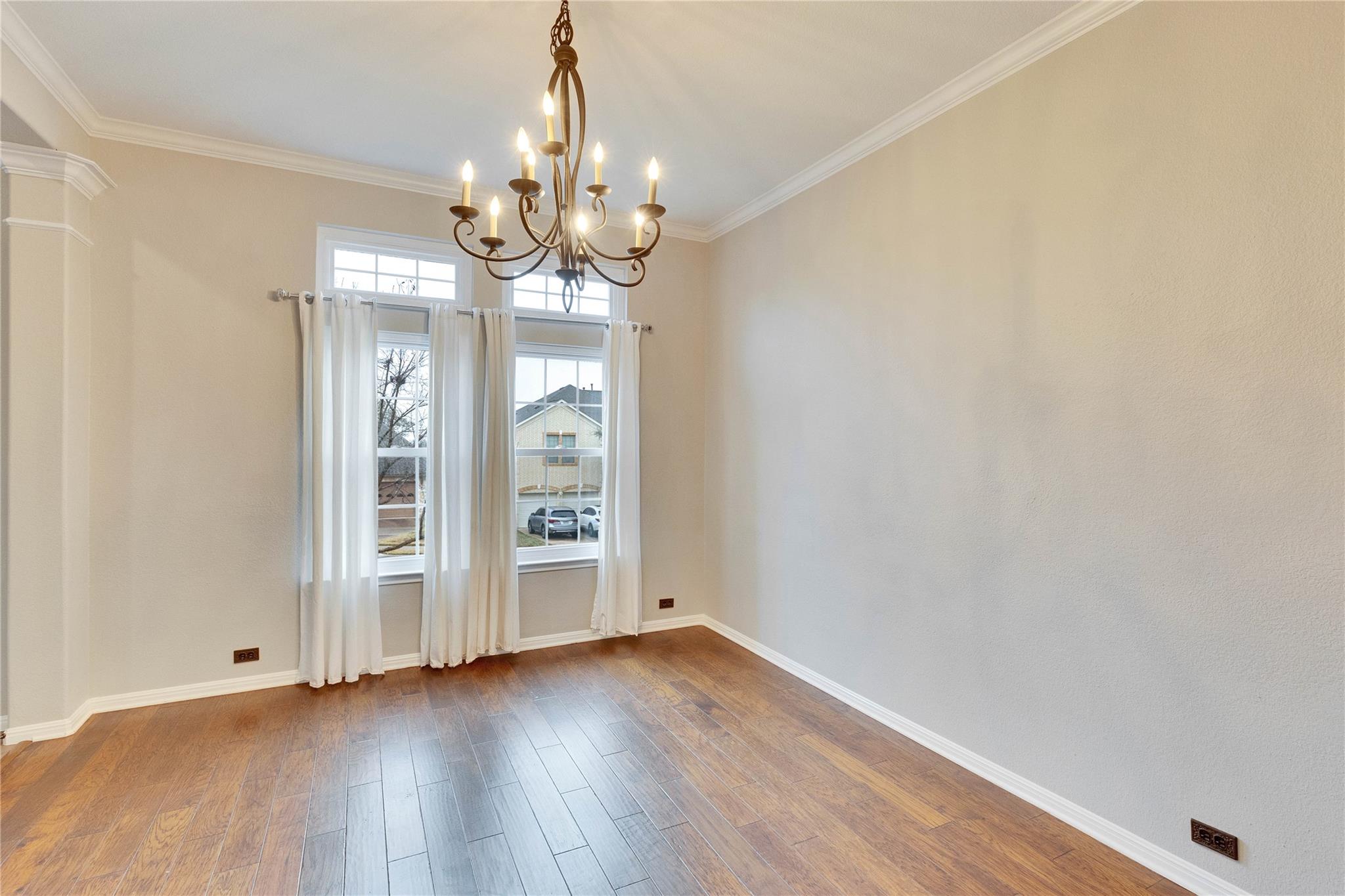 7017 Via Dono Dr, Austin, TX 78749