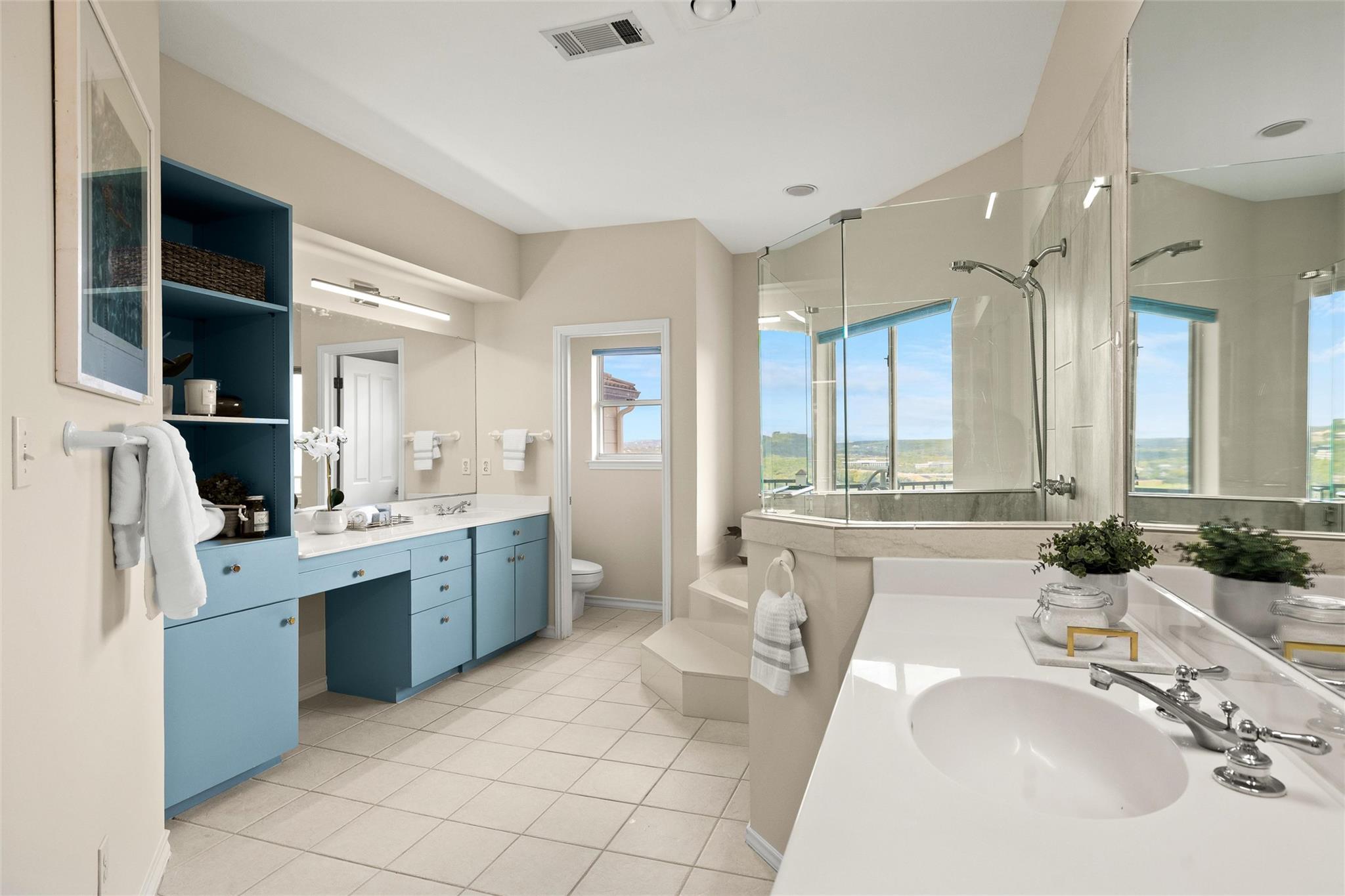 5926 N West Pl, Austin, TX 78731