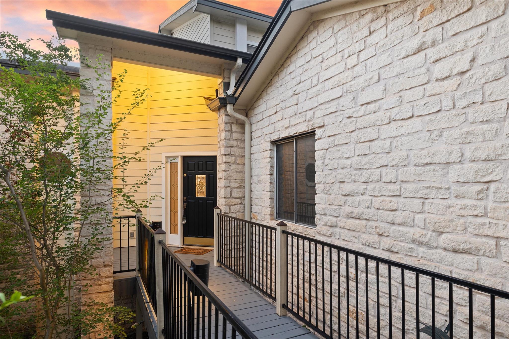 5926 N West Pl, Austin, TX 78731