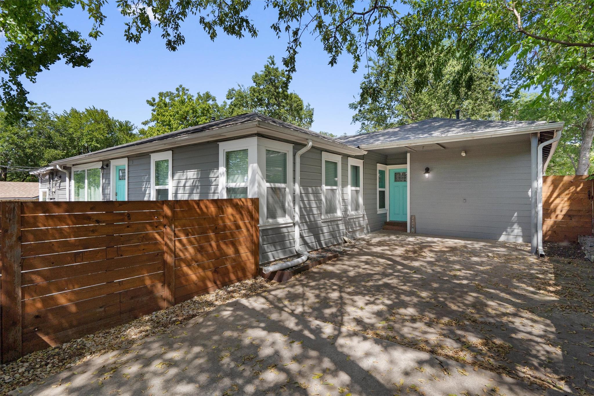 2609 S 5th St # B, Austin, TX 78704