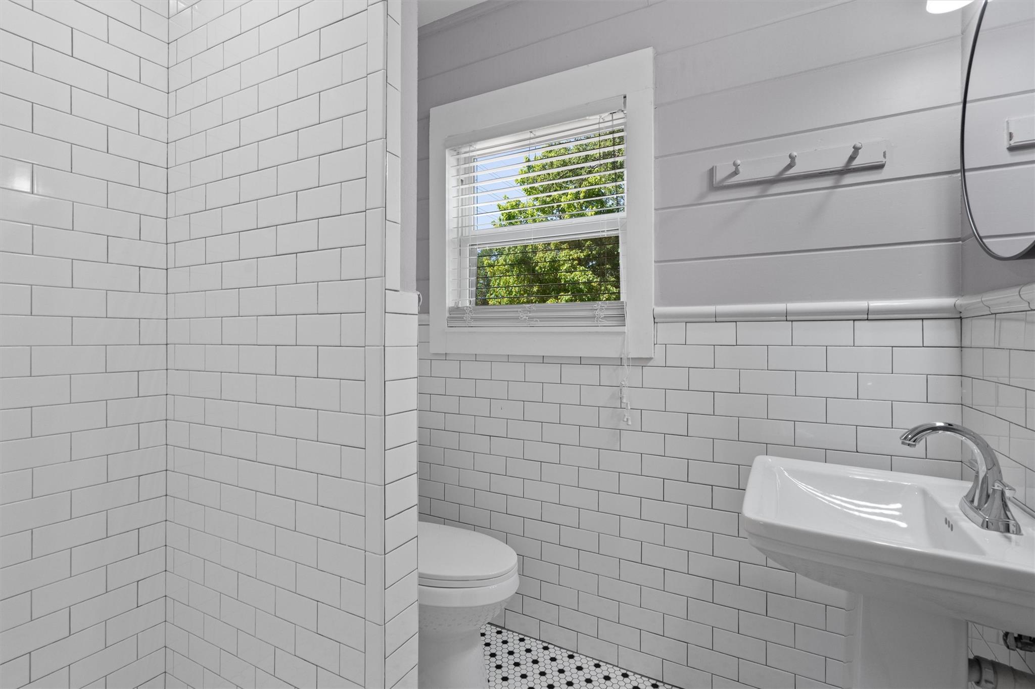 2609 S 5th St # B, Austin, TX 78704