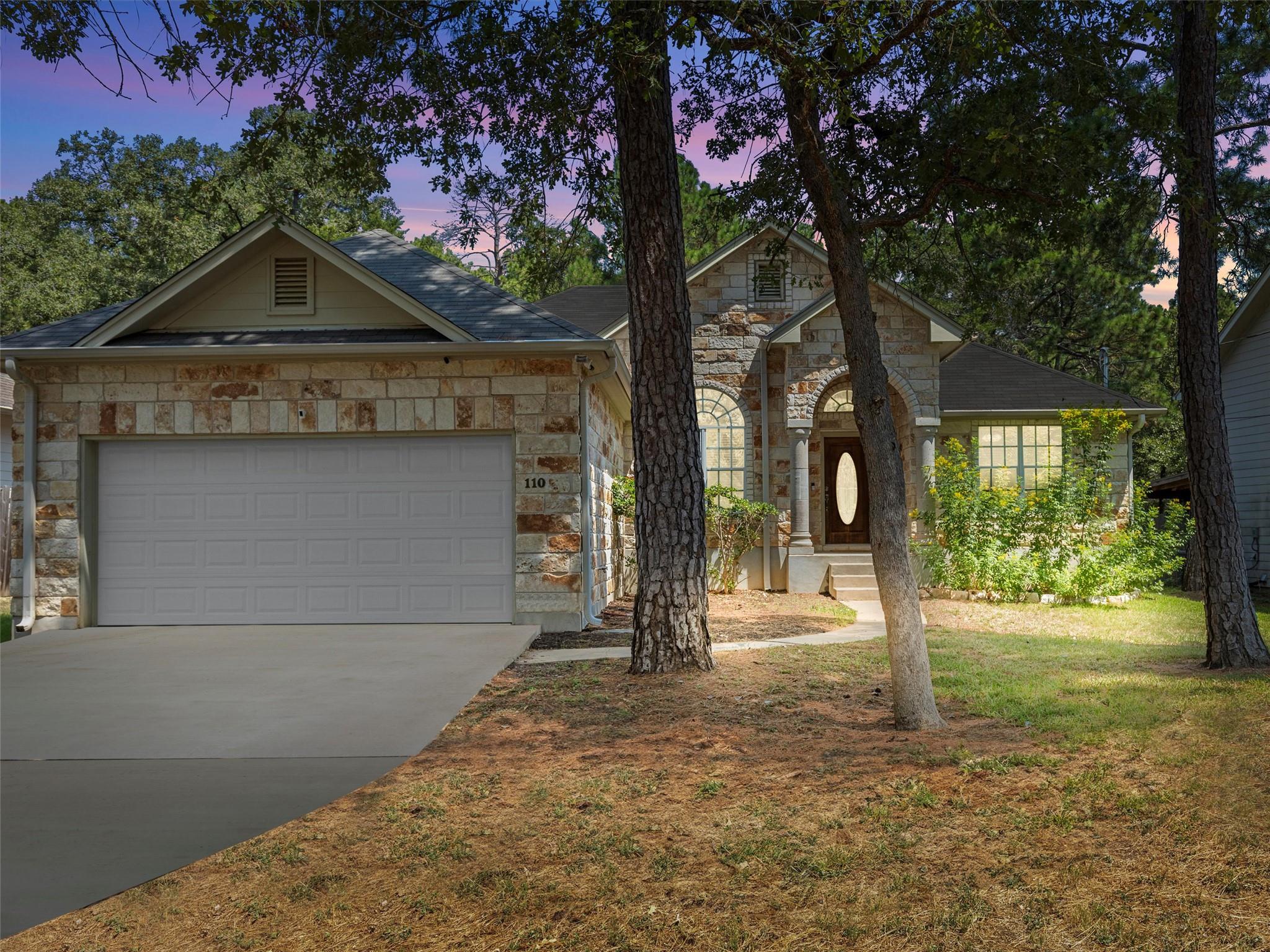 110 Kauai Ct, Bastrop, TX 78602