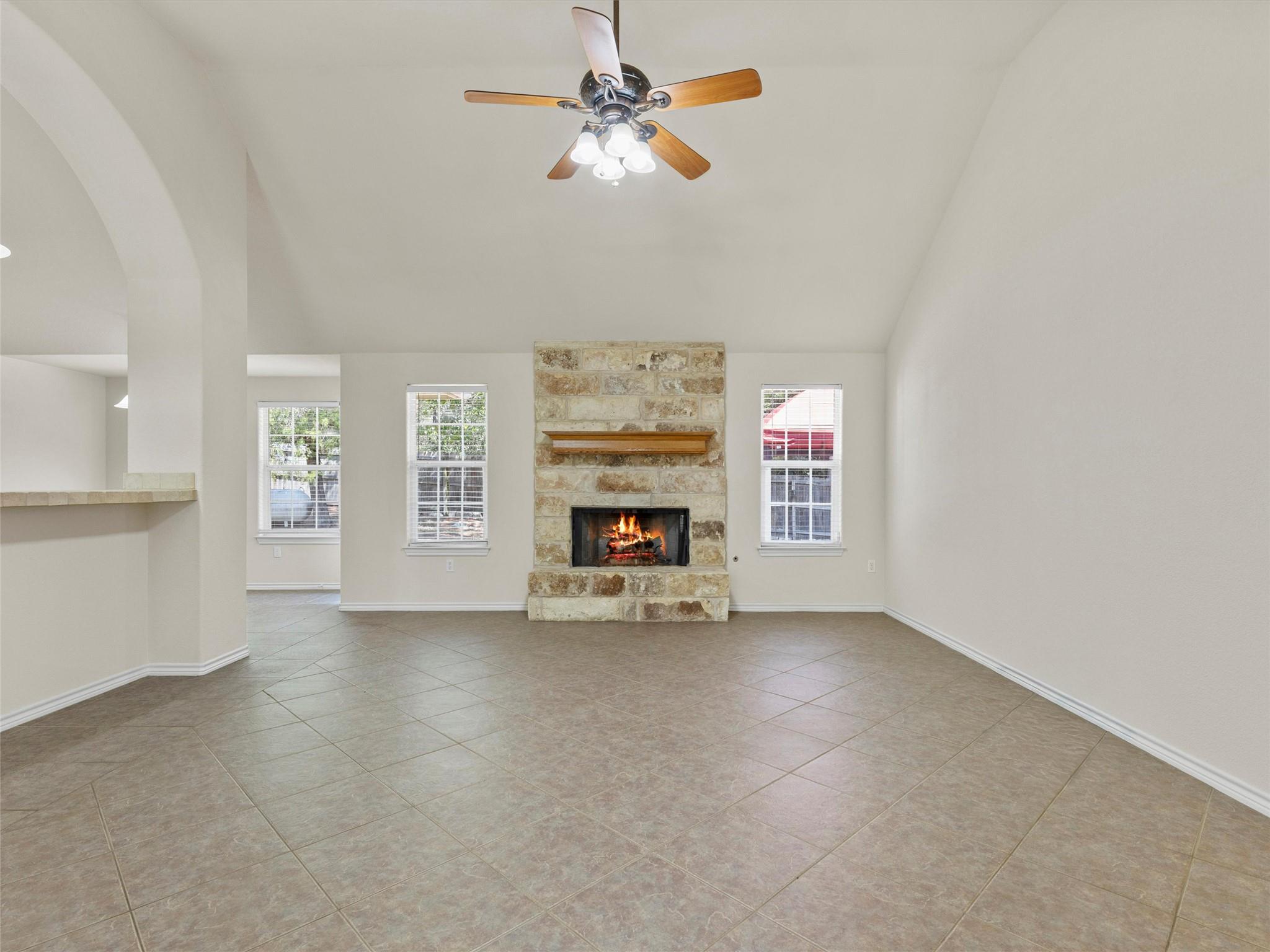 110 Kauai Ct, Bastrop, TX 78602