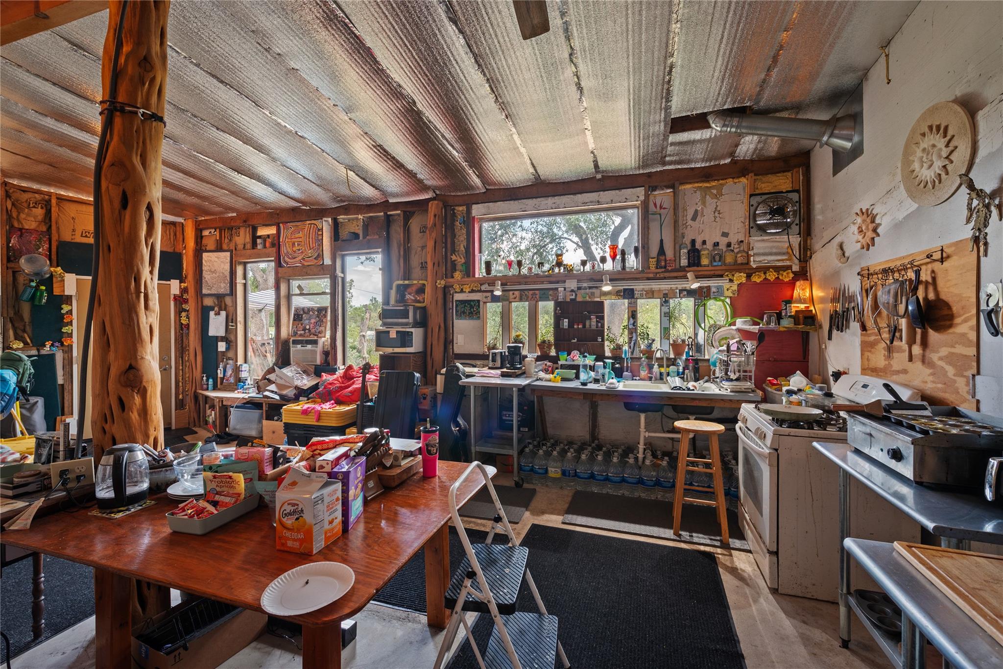 501 Limestone Ln, Driftwood, TX 78619