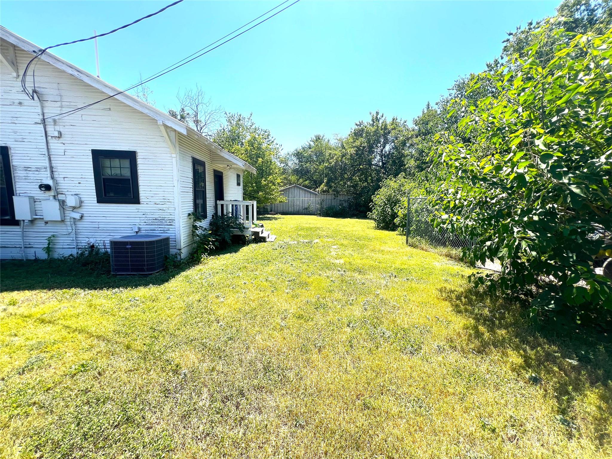 1600 Cecelia St, Taylor, TX 76574