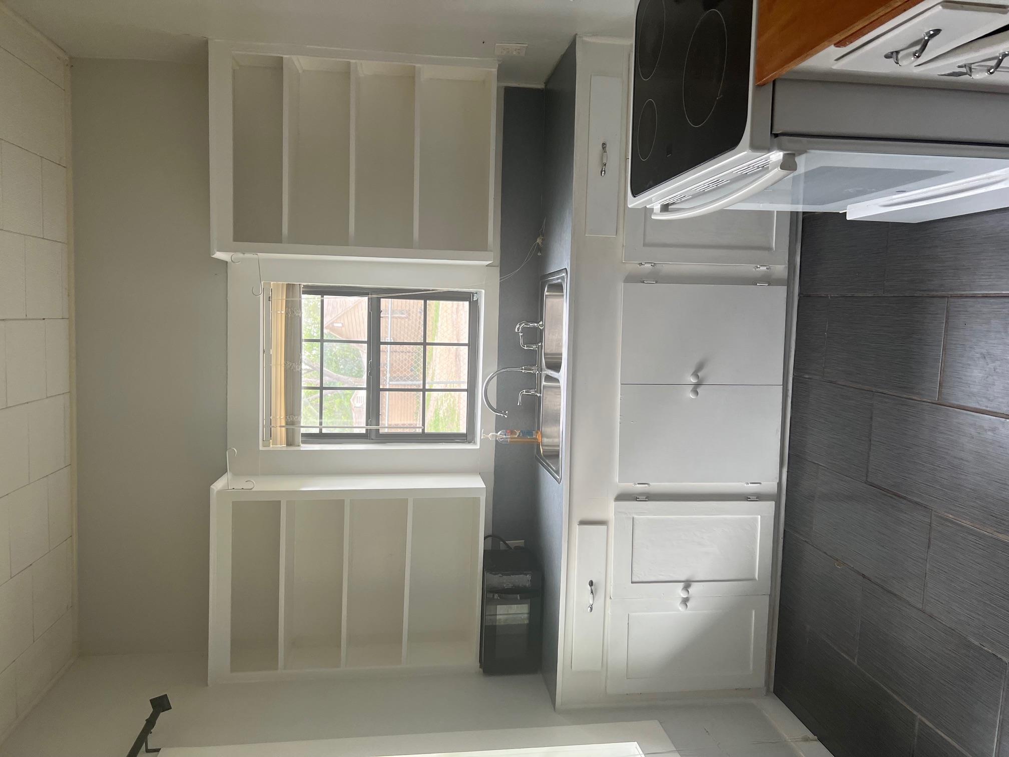 1600 Cecelia St, Taylor, TX 76574